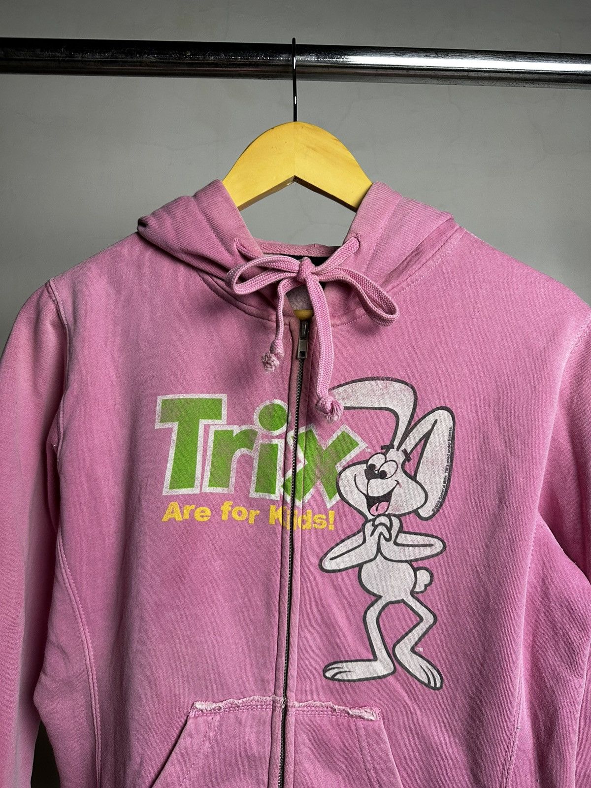 Junk Food × Vintage 00’s Vintage Trix Cereal Promo Hoodie Size US S / EU 44-46 / 1 - 9 Thumbnail