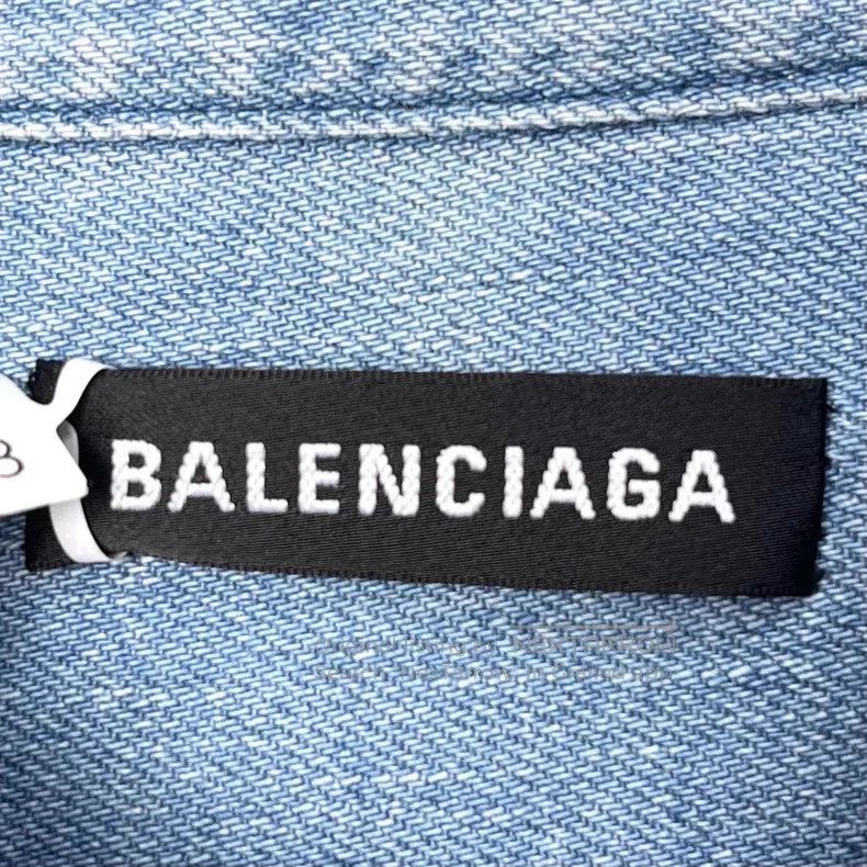Balenciaga Balenciaga size 39 Washed Denim Patchwork Shirt Size US S / EU 44-46 / 1 - 4 Thumbnail