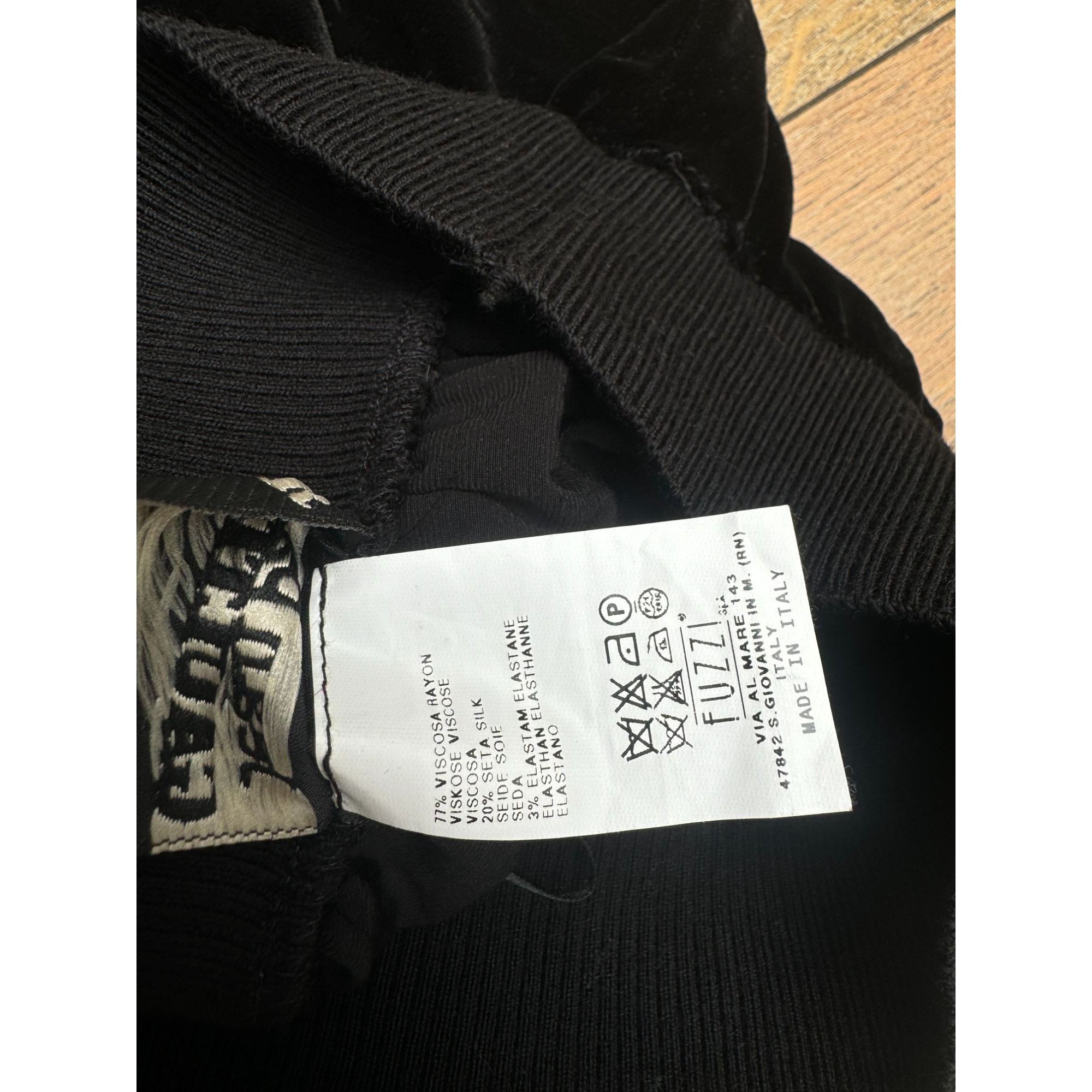 Jean Paul Gaultier 1980s Vintage Black Corduroy Mid-Skirt Size 26" / US 2 / IT 38 - 5 Thumbnail
