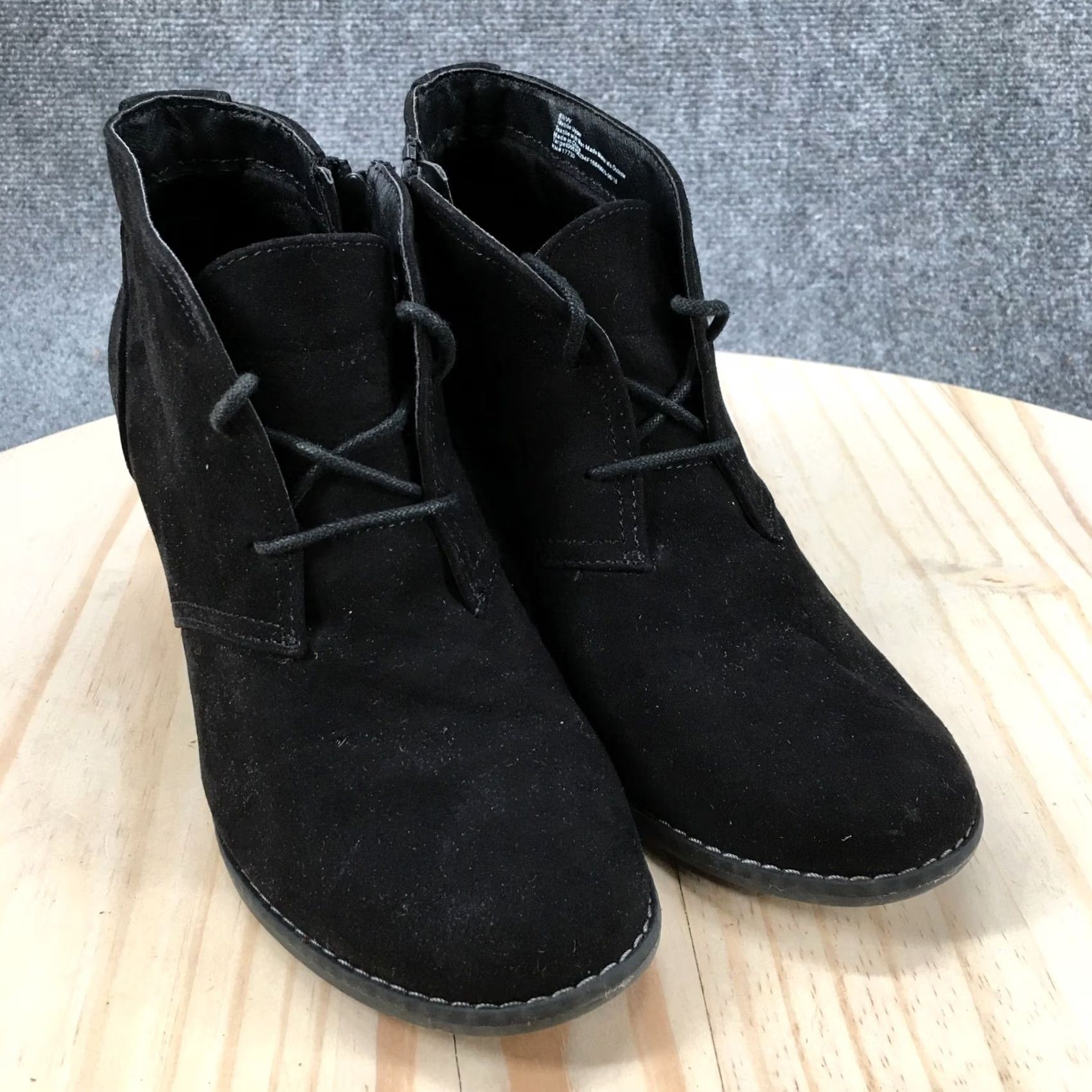 Vintage Universal Thread Boots Womens 6.5 W Wedge Booties Black Suede Lace Up Round Toe Size US 7 / IT 37 - 3 Thumbnail