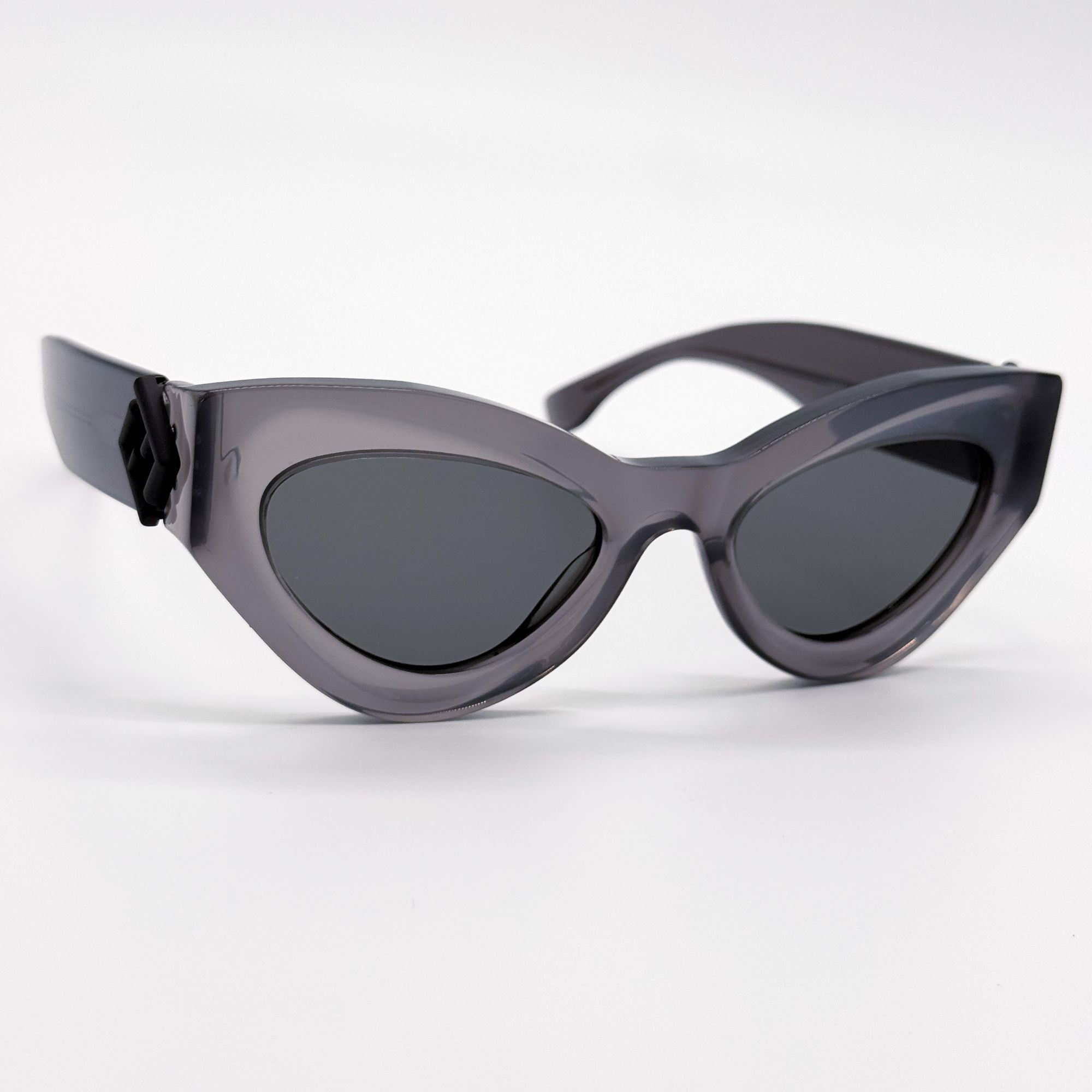 Fendi NEW FENDI SUNGLASSES FE40146I 20A GRAY WOMEN EYEWEAR FENDI Size ONE SIZE - 5 Thumbnail