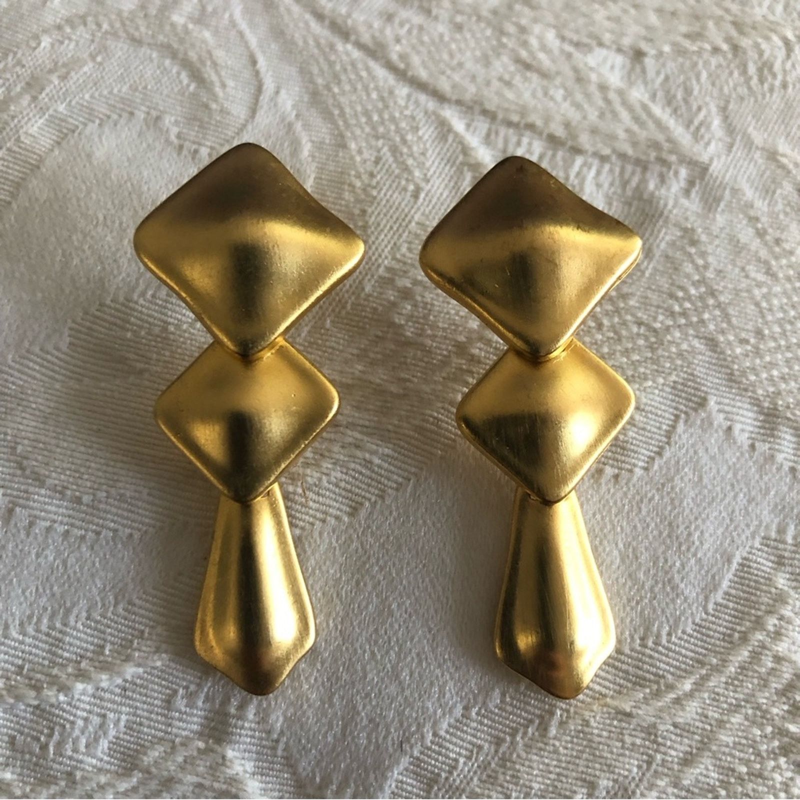 Vintage Vintage matte gold tiered link pierced earrings Size ONE SIZE - 2 Thumbnail