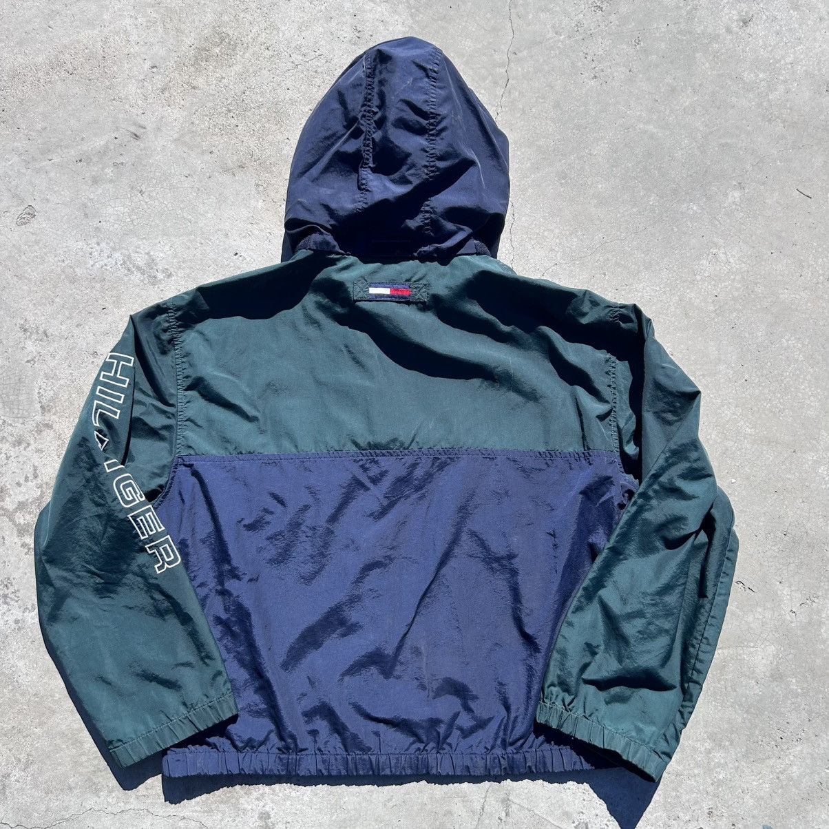 Tommy Hilfiger Tommy Hilfiger Colorblock Pullover Windbreaker Jacket Size US XL / EU 56 / 4 - 7 Thumbnail