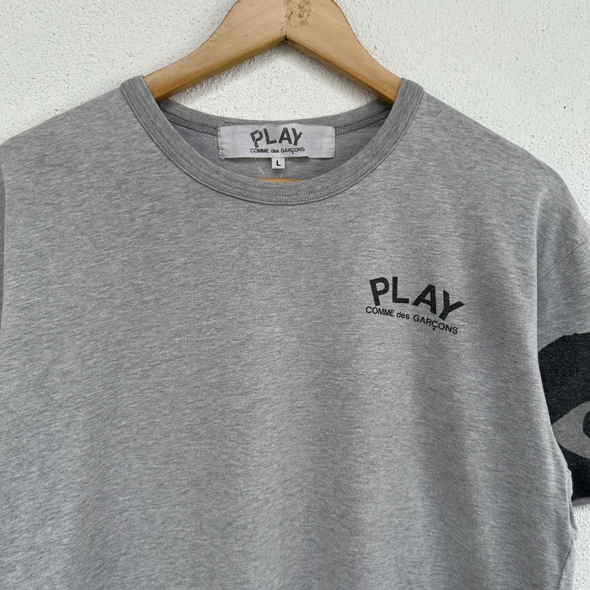 Comme des Garcons PLAY Comme Des Garçon Play T Shirt Size US M / EU 48-50 / 2 - 4 Thumbnail