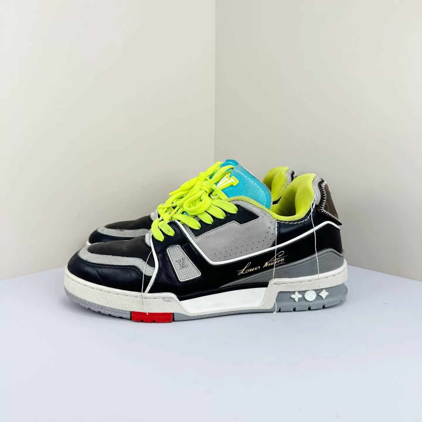 Louis Vuitton louis vuitton black trainer sneakers size 6.5 Size US 6.5 / EU 39-40 - 1 Thumbnail