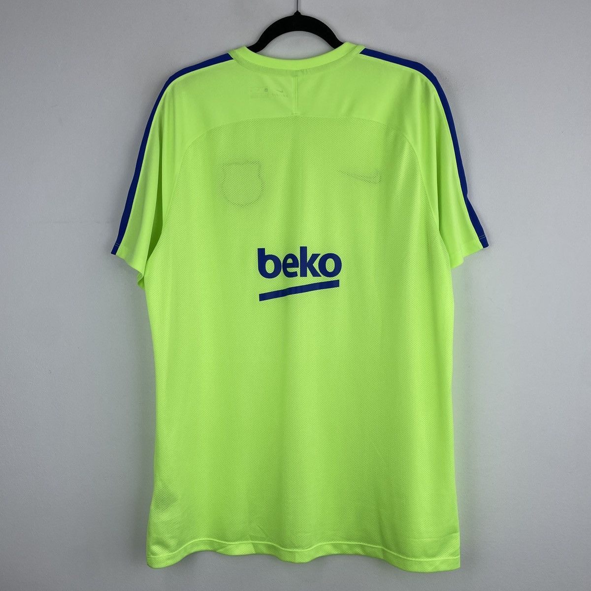Nike Barcelona Training Nike Jersey Shirt Men 2016/2017 size XL Size US XL / EU 56 / 4 - 5 Thumbnail