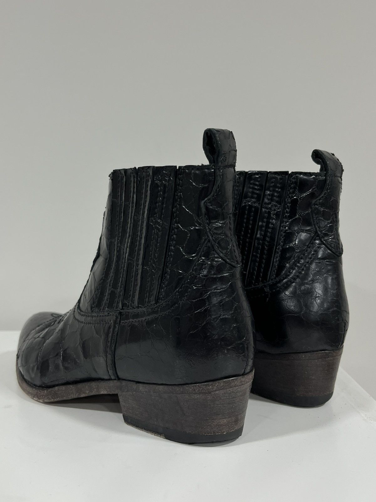 Golden Goose Chelsea boot. Size 36 Size US 6 / IT 36 - 6 Thumbnail