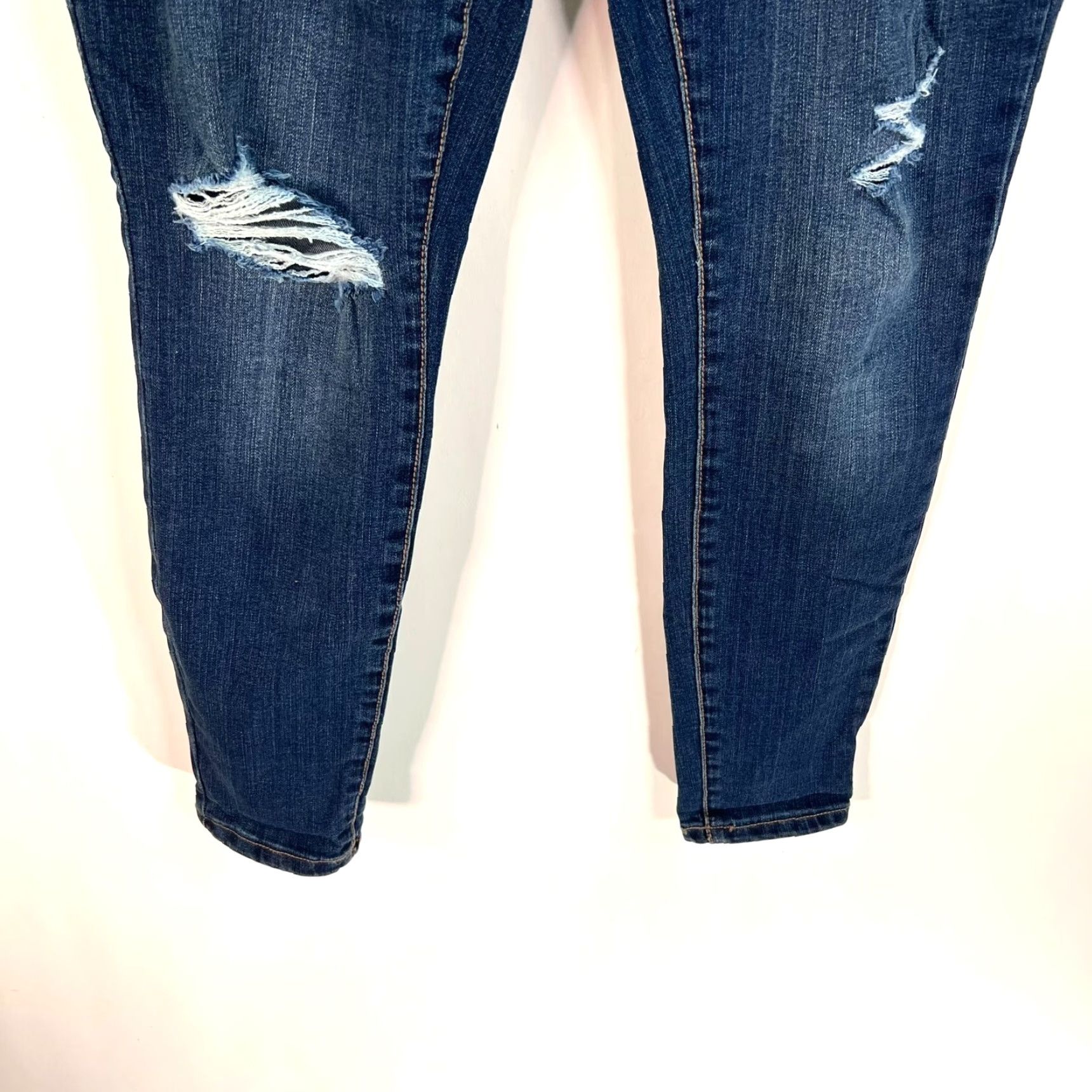 Vintage Maurices M. Jeans Denim Skinny High Rise Distressed Blue Womens Size M Jeans Size 32" / US 10 / IT 46 - 4 Thumbnail