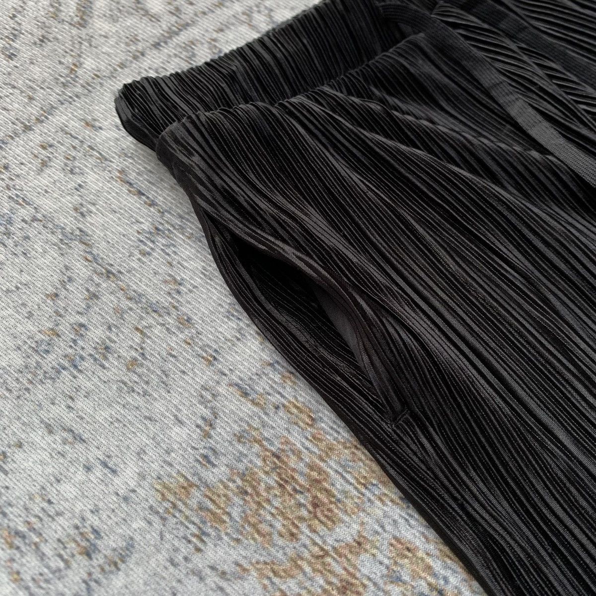 Japanese Brand × Vintage Rare Japanese Brand Issey Style Uniqlo Pleats Pants Size US 29 - 5 Thumbnail