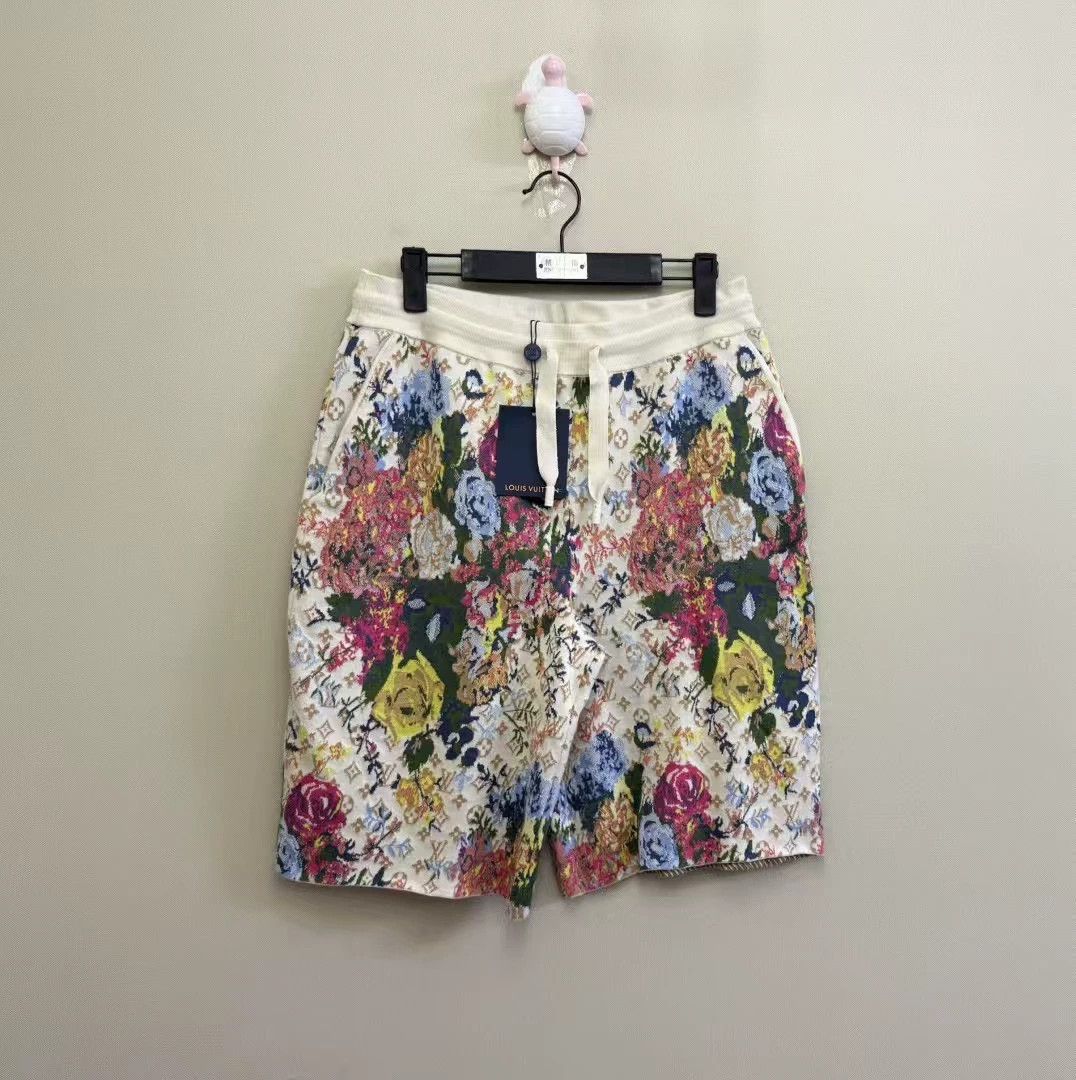 Louis Vuitton LOUIS VUITTON Floral Logo Knit Shorts Size US 39 - 1 Thumbnail