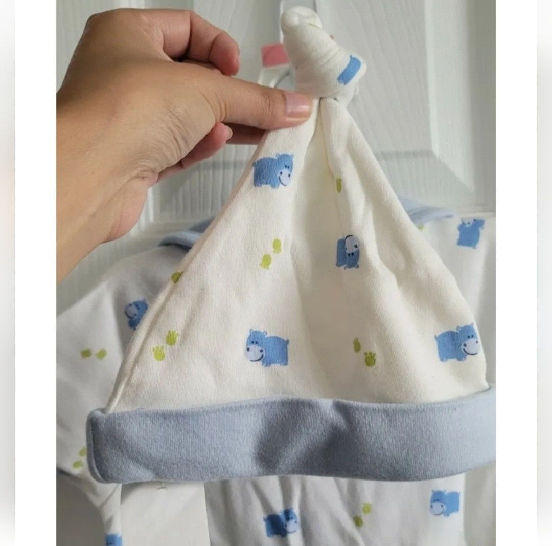 Gap NWT Baby GAP Blue Hippo One Piece Hat Bib Set 3-6 Months Size US XXS / EU 40 - 5 Thumbnail