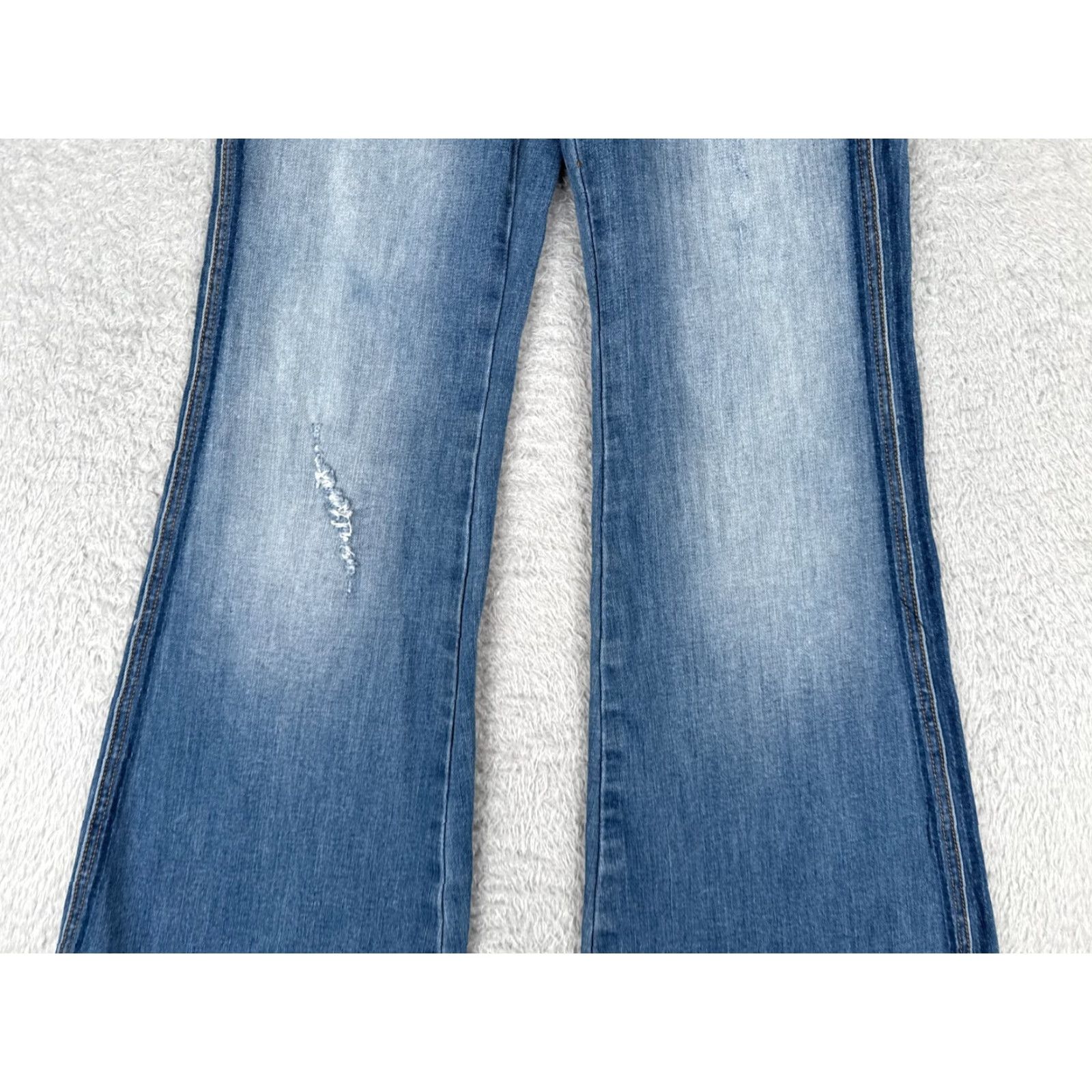 Vintage Tricot Jeans Juniors 11 Blue Denim Flared Distressed Raw Hem C'est Toi 28x32 Size 32" / US 10 / IT 46 - 3 Thumbnail