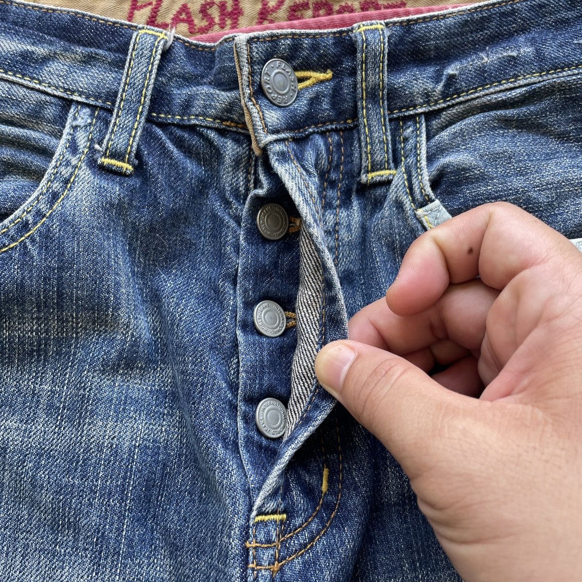 Japanese Brand × Jean × Vintage Vintage Japan Flash Report Distressed Faded Jeans Pants W32 Size US 33 - 8 Thumbnail