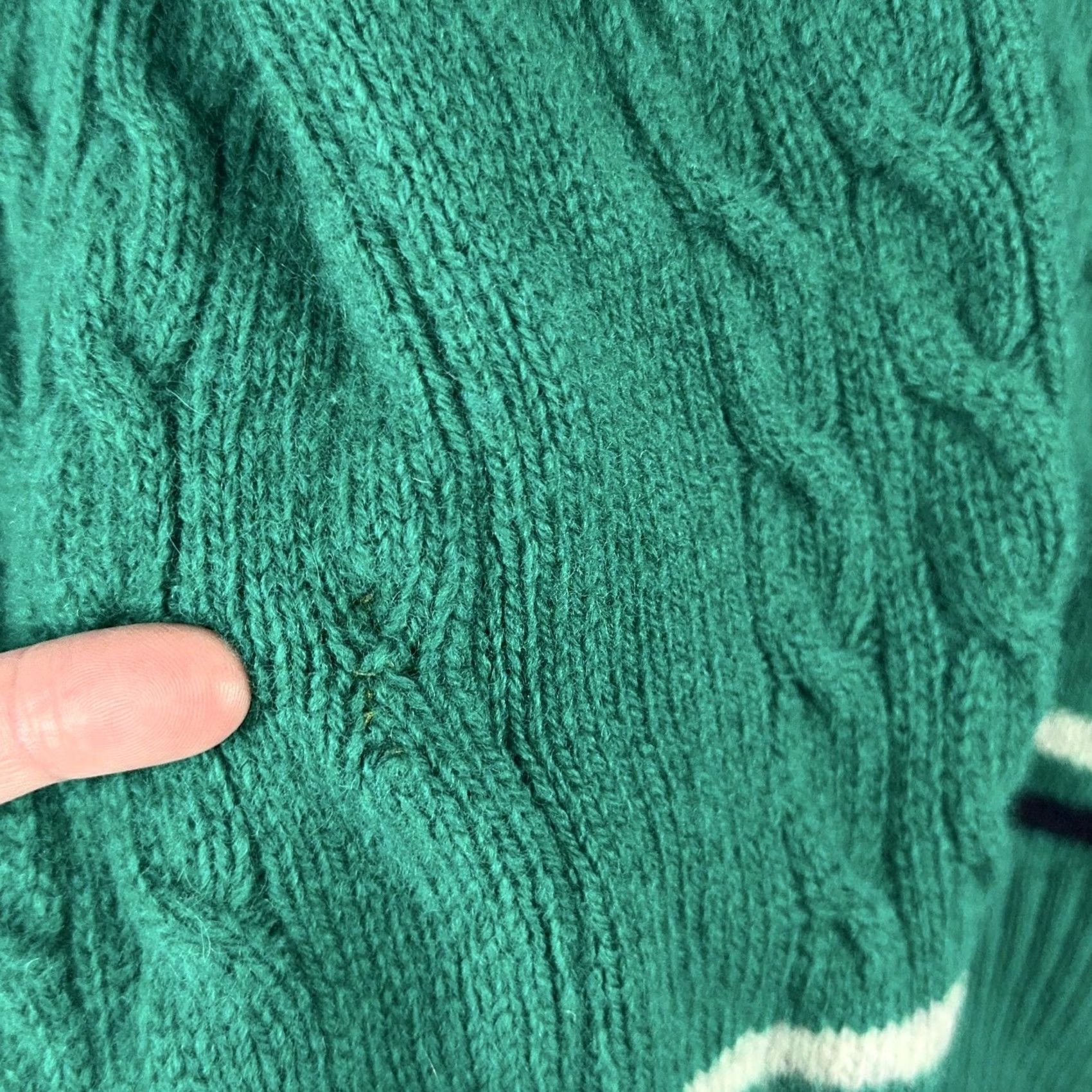 Vintage VINTAGE Kenneth Ross Cricket Sweater Men M Green Wool Knit Cable-Knit V-Neck 80s Scotland Pullover Size US M / EU 48-50 / 2 - 7 Thumbnail
