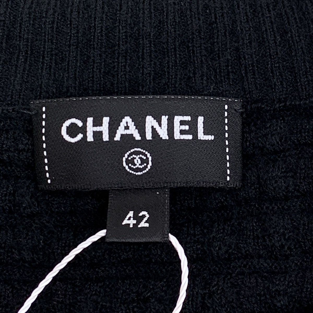 Chanel Chanel Black Cashmere Long Sleeve Knit Cardigan K26WX Size M / US 6-8 / IT 42-44 - 5 Thumbnail