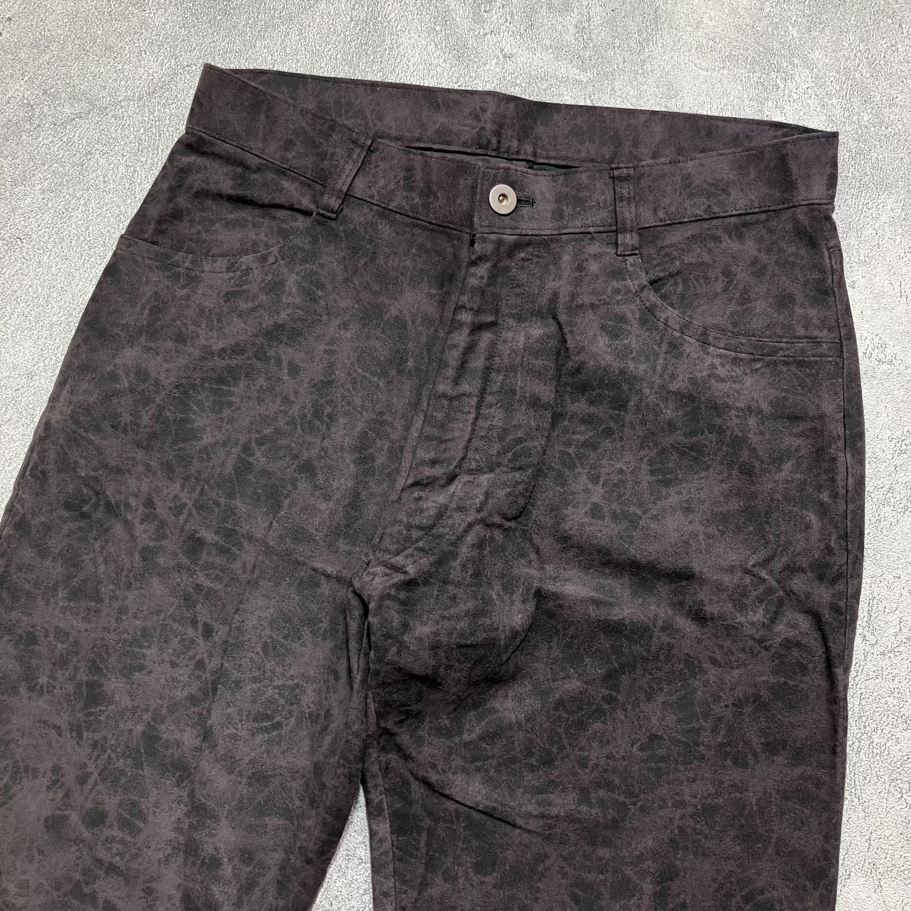 Le Grande Bleu (L.G.B.) Parashuto cracking leather vkei style patterned pants Size US 31 - 3 Thumbnail