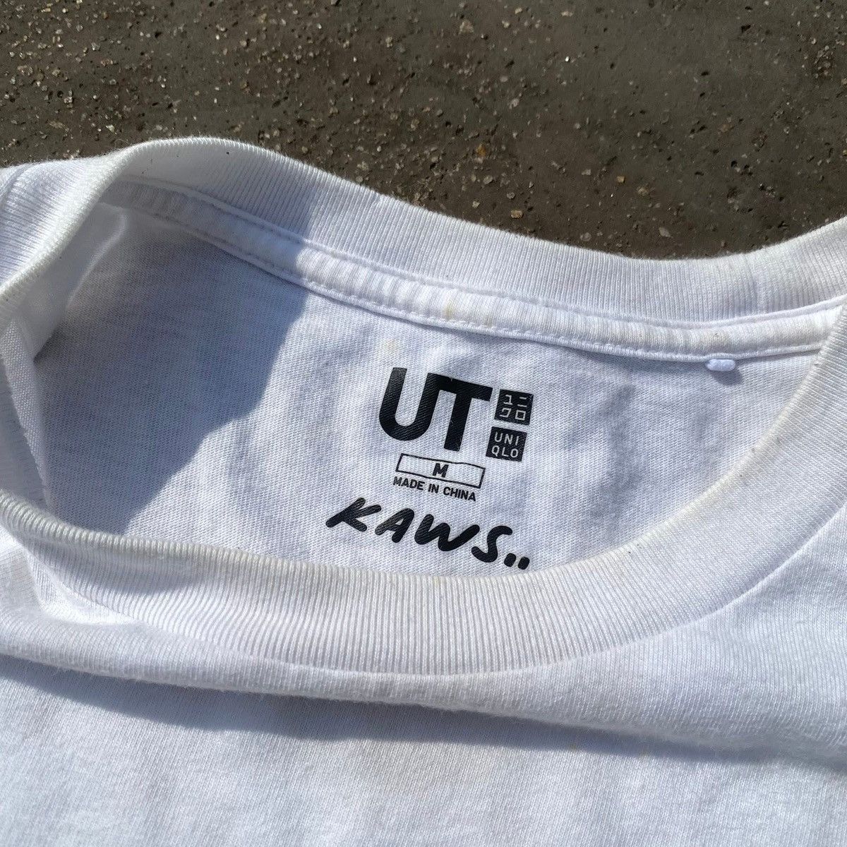 Uniqlo RARE ‼️ Kaws Size US M / EU 48-50 / 2 - 3 Thumbnail