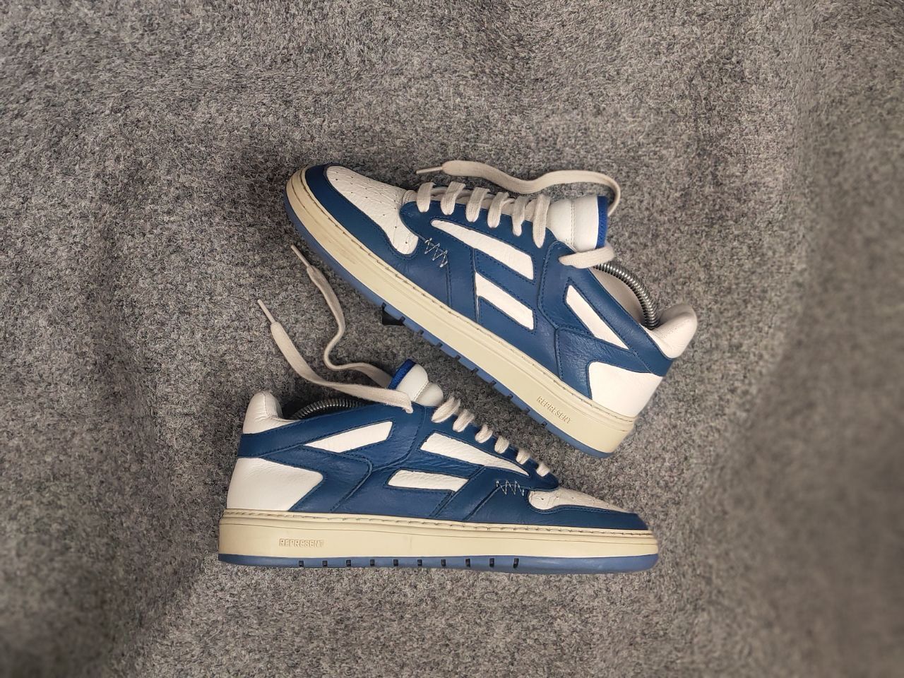 Represent Clo. Represent Reptor Low top White Blue Logo Leather Sneakers Size US 8 / EU 41 - 2 Thumbnail