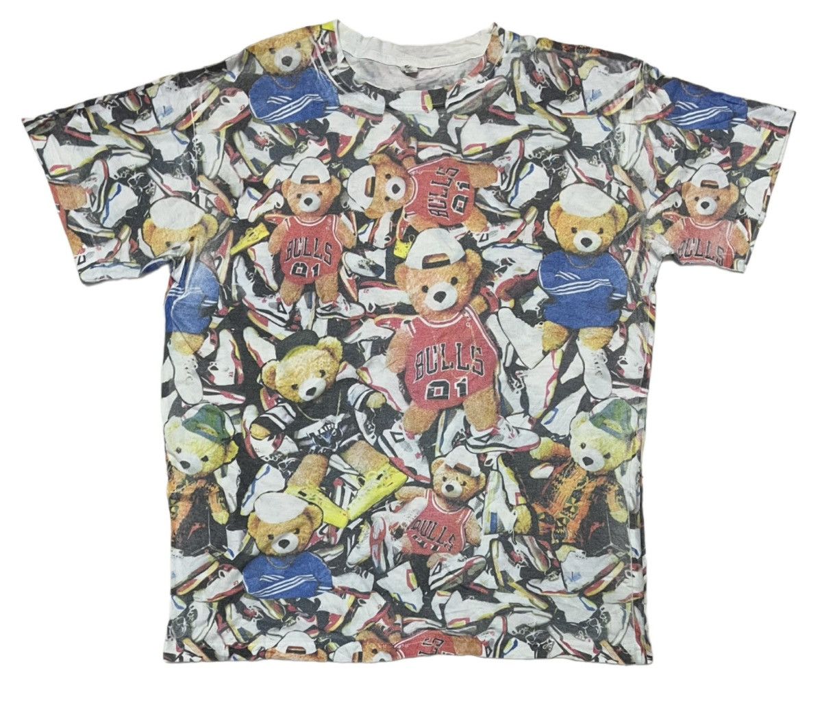 Japanese Brand × Vintage BULLS Overprint Rare Design Shirt Size US L / EU 52-54 / 3 - 1 Thumbnail