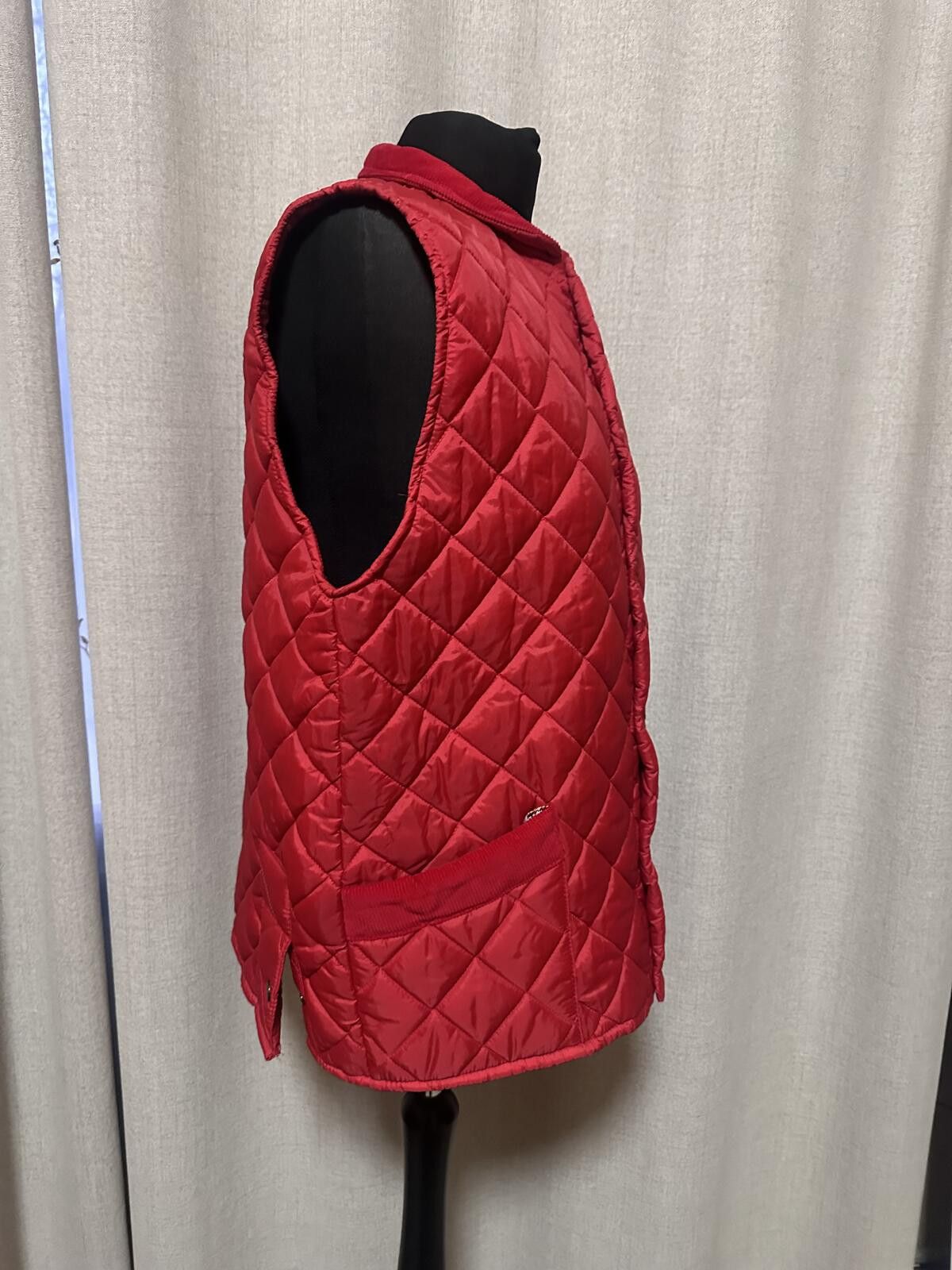 Ferrari Ferrari Racing 96 Formula 1 F1 Vest Red Quilted XL Size US XL / EU 56 / 4 - 4 Thumbnail