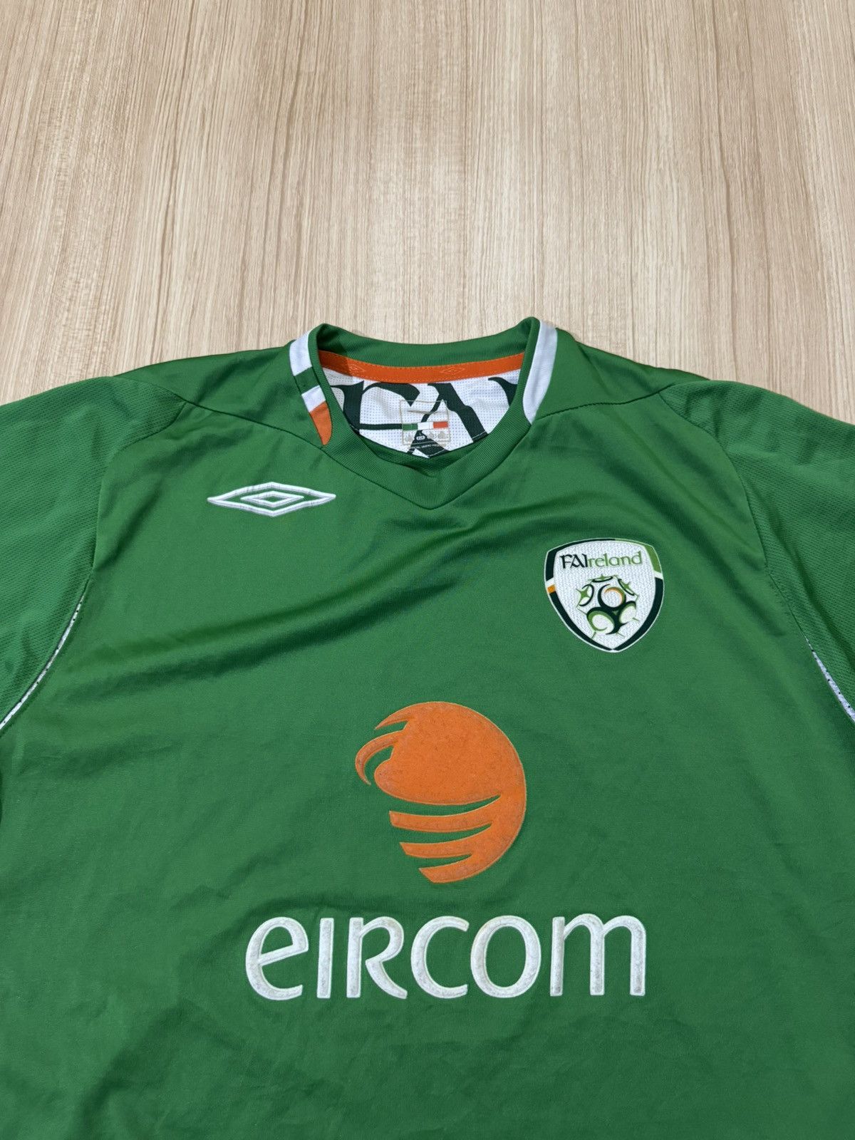 Umbro REPUBLIC OF IRELAND 2006-2008 HOME JERSEY BY UMBRO Size US L / EU 52-54 / 3 - 2 Thumbnail