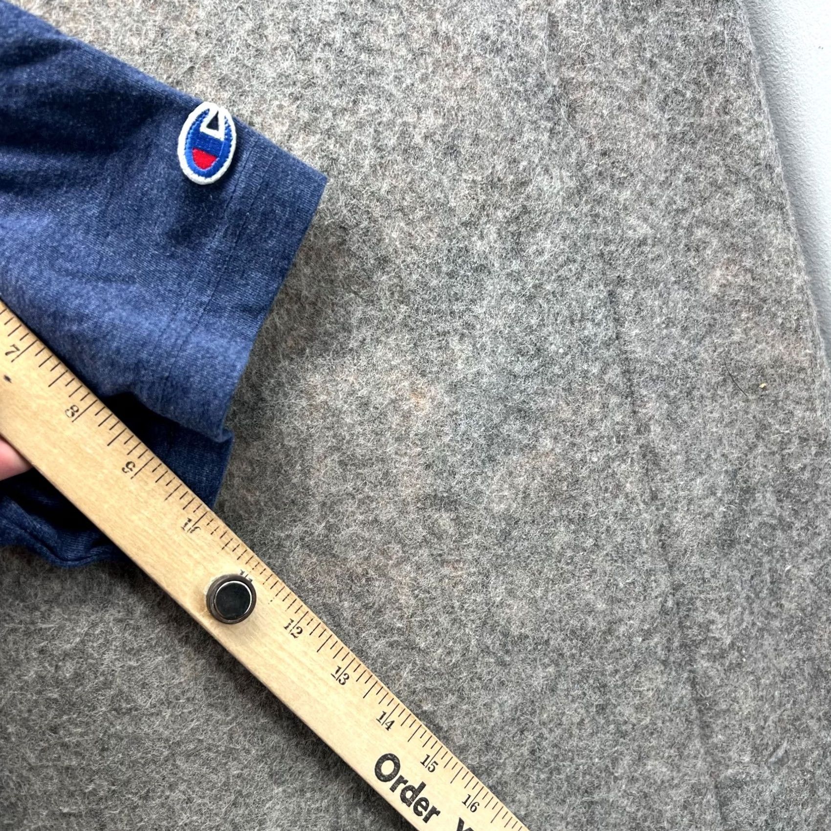 Champion Champion Shirt Mens Large Blue Crewneck Tee Heather Logo Athletic Wear Y2K Size US L / EU 52-54 / 3 - 7 Thumbnail