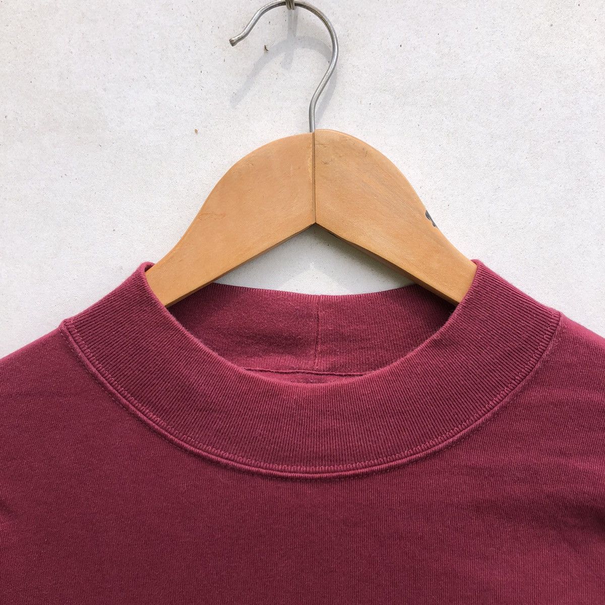 Undercover RARE‼️ Uniqlo Undercover Cropped Top Size M / US 6-8 / IT 42-44 - 3 Thumbnail