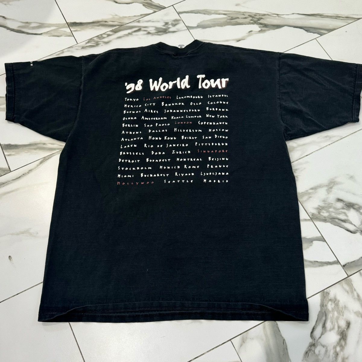 Band Tees × Vintage VINTAGE 90s U2 TOUR TEE! Size US XL / EU 56 / 4 - 5 Thumbnail