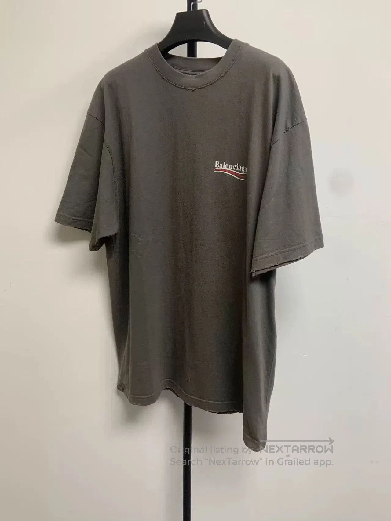 Balenciaga Balenciaga Crewneck Straight Fit Print Short Sleeve. Size US S / EU 44-46 / 1 - 1 Thumbnail