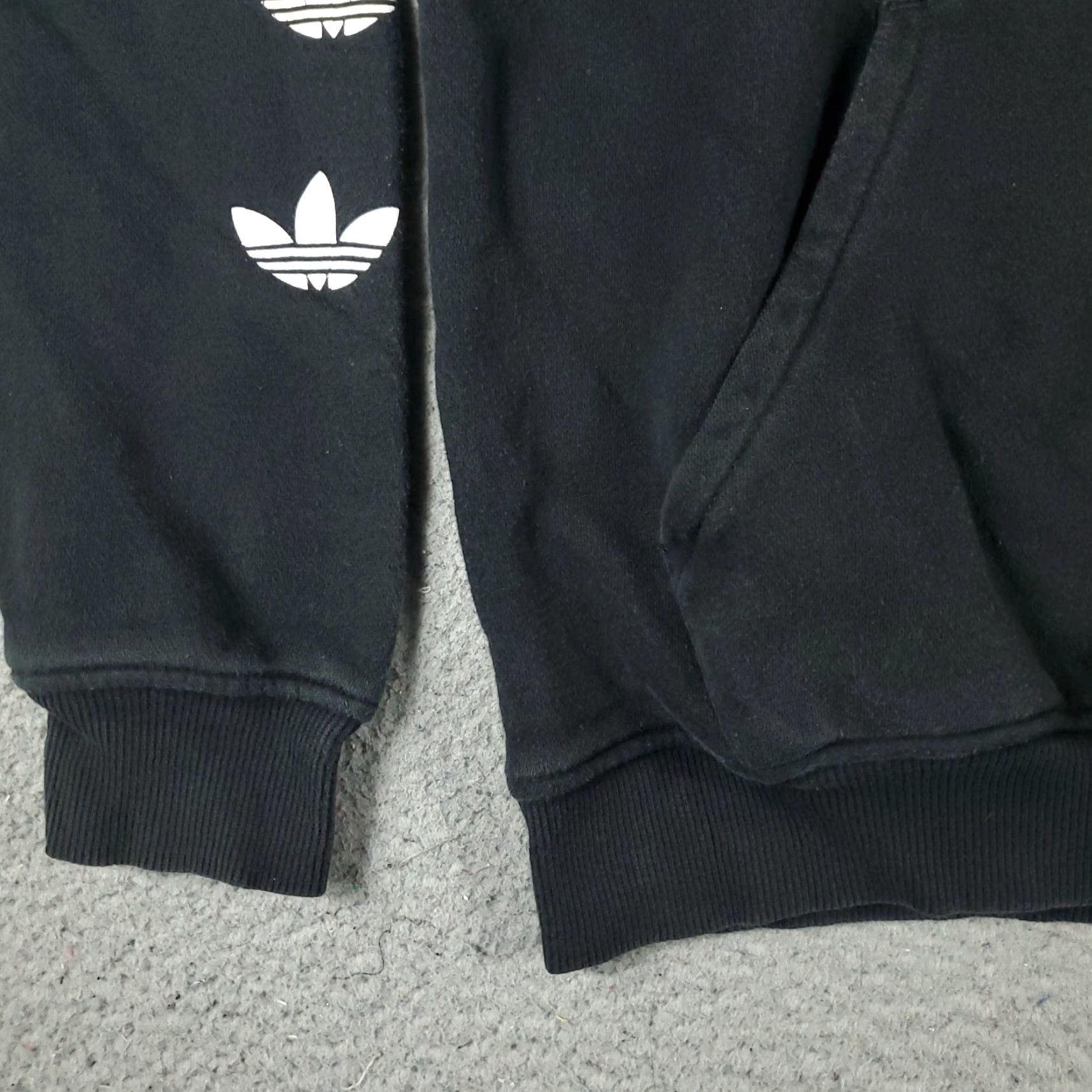 Adidas Adidas Men's Black Pullover Hoodie Sweater Knit Logo All Seasons Fall Winter Sweatshirt Medium Size US M / EU 48-50 / 2 - 4 Thumbnail
