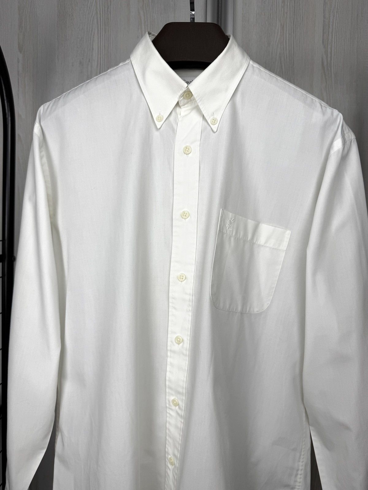 Yves Saint Laurent Yves Saint Laurent White Long Sleeve button up shirt 39 15.5 Size US M / EU 48-50 / 2 - 3 Thumbnail