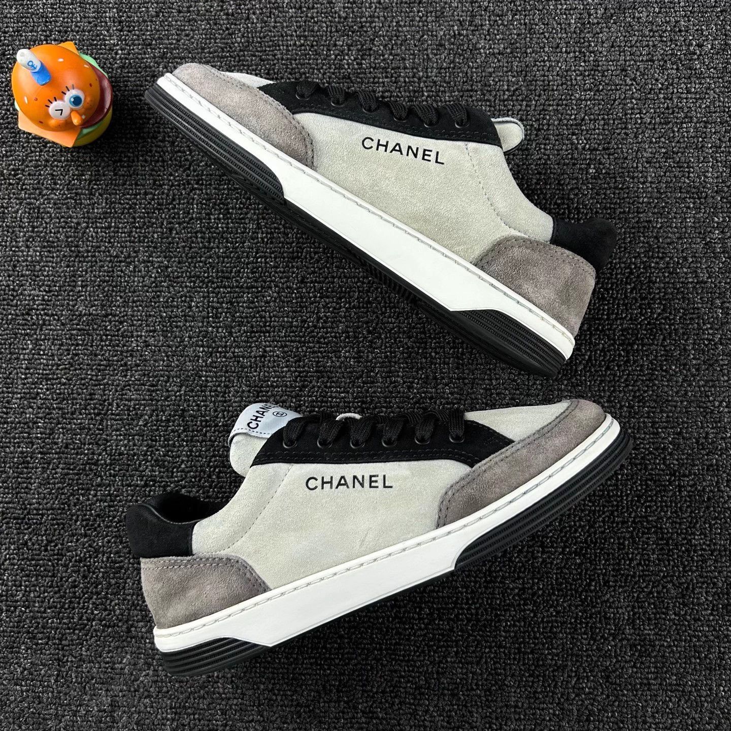 Chanel Chanel 24S Black/White/Gray suede paneled sneakers 36 Size US 5 / IT 35 - 4 Thumbnail