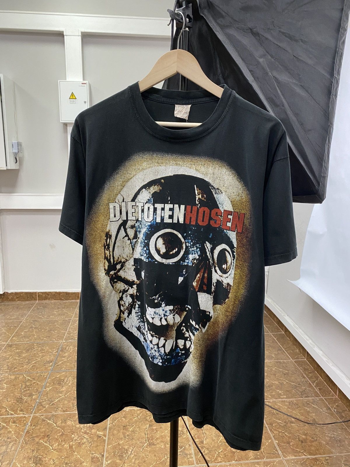 Band Tees 🇩🇪 Vintage 2000 Die Toten Hosen Punk Rock T-Shirt Germany Y2K Size US L / EU 52-54 / 3 - 1 Thumbnail
