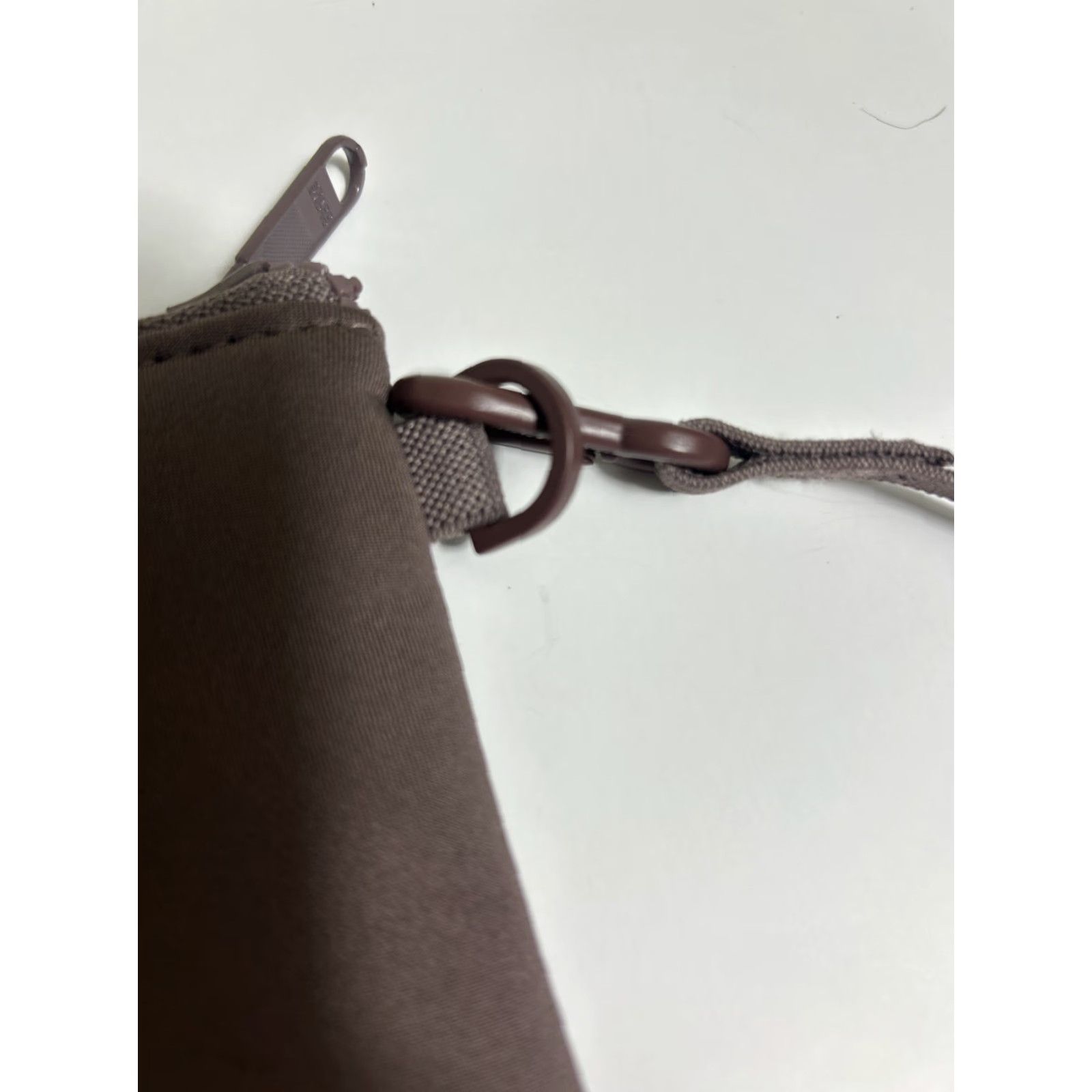 Dagne Dover Dagne Dover Taupe Pouch Wristlet Neoprene Clutch 7x5 Women Women Wristlet Taupe Pouch Neoprene Size ONE SIZE - 4 Thumbnail