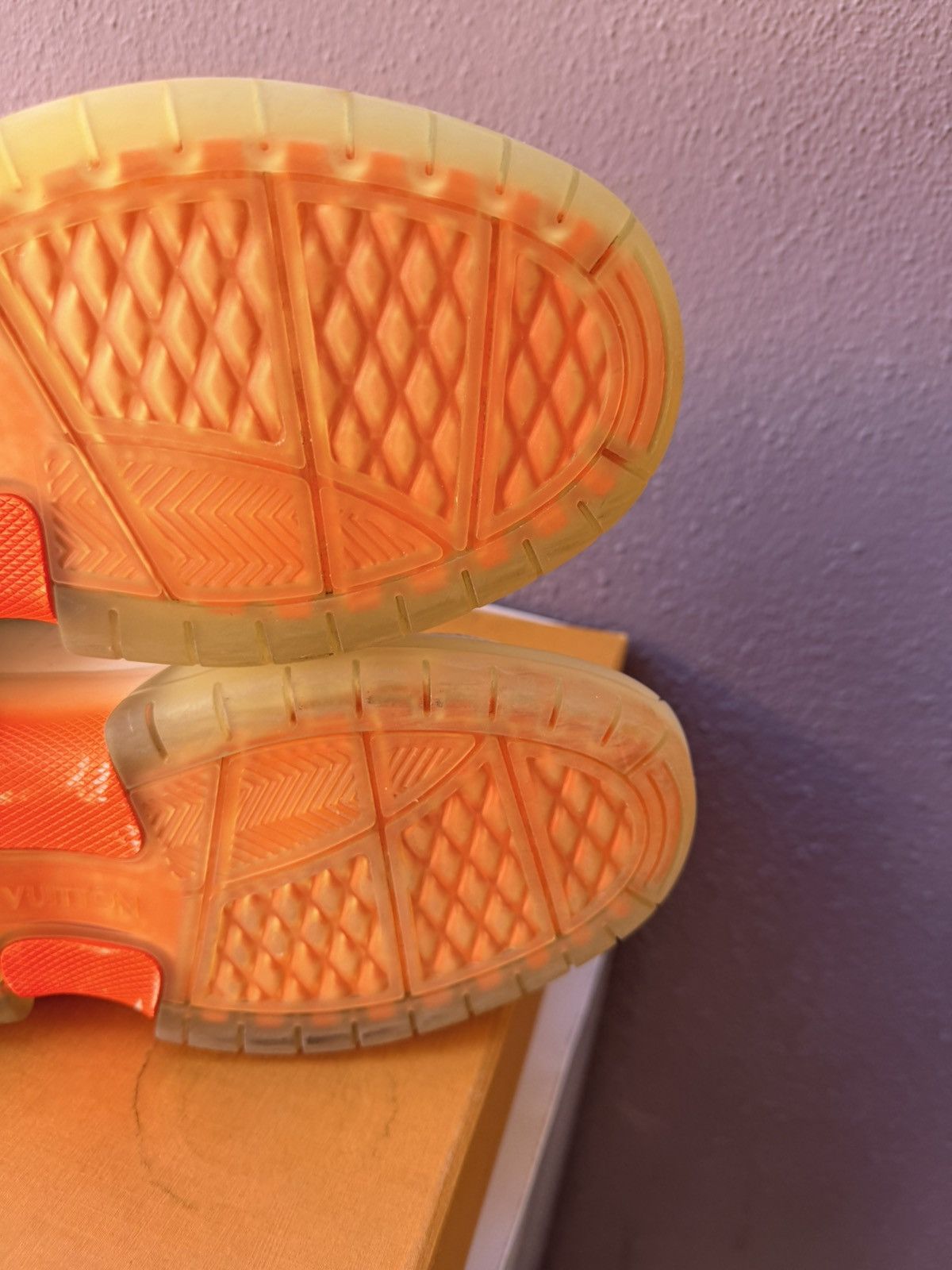 Louis Vuitton Louis Vuitton Virgil Trainer Size US 9 / EU 42 - 10 Thumbnail