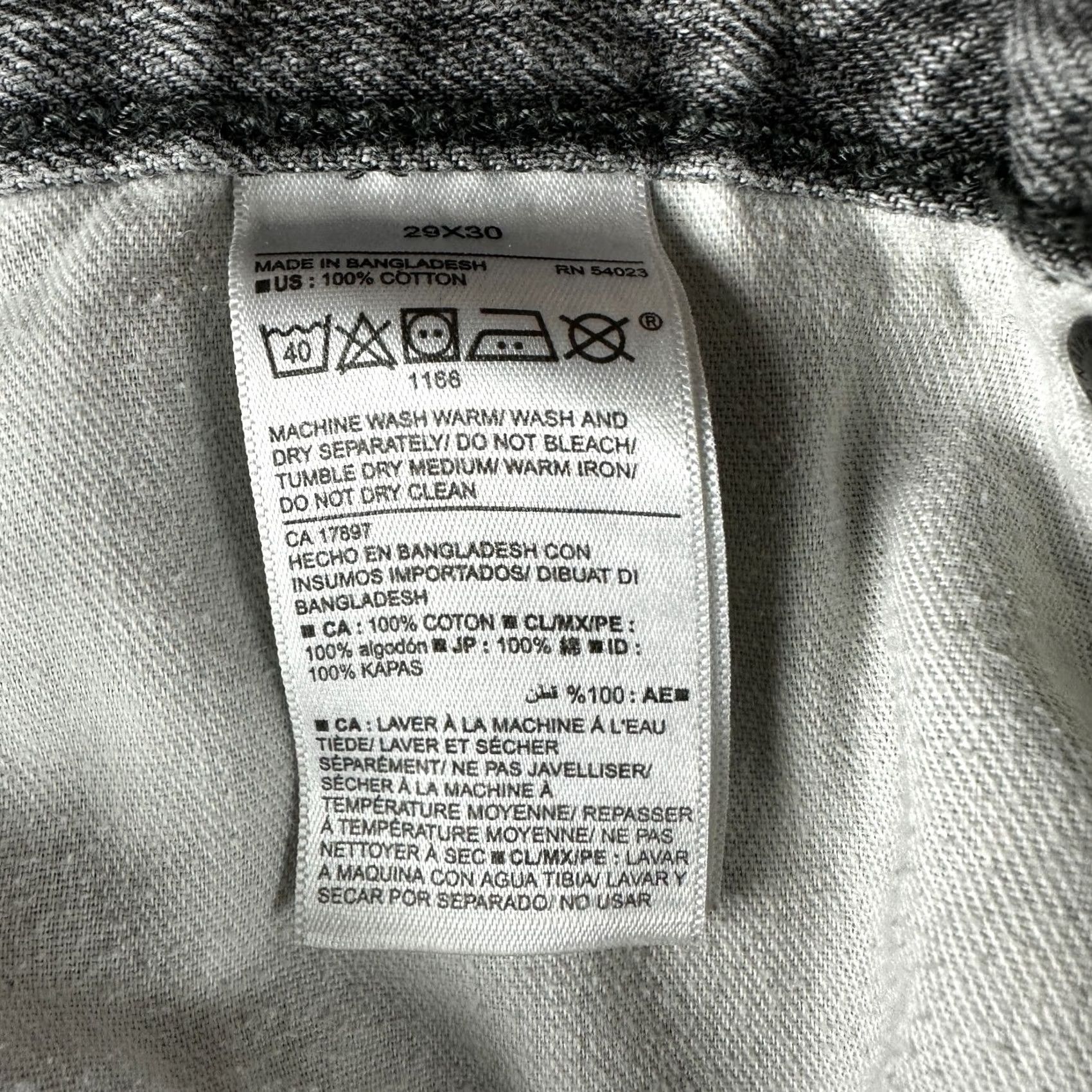 Old Navy Old Navy Jeans Mens 29 Loose Gray Wash Cotton Pockets Distressed Hole Fray Hems Size US 29 - 6 Thumbnail