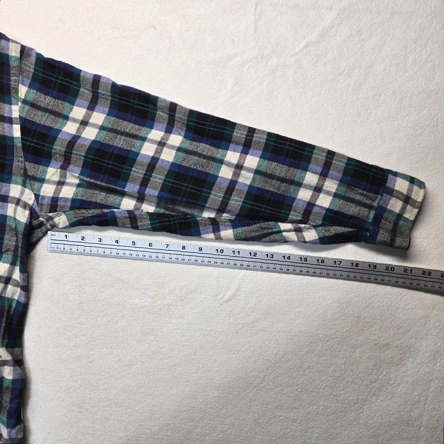 Van Heusen VINTAGE Van Heusen Flannel Plaid Button-Up Shirt Adult Men's XLT Blue Big & Tall Size US XL / EU 56 / 4 - 5 Thumbnail