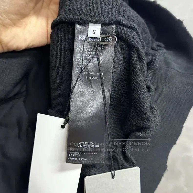 Balenciaga Balenciaga Black Logo Embroidered Hoodie. Size US S / EU 44-46 / 1 - 4 Thumbnail