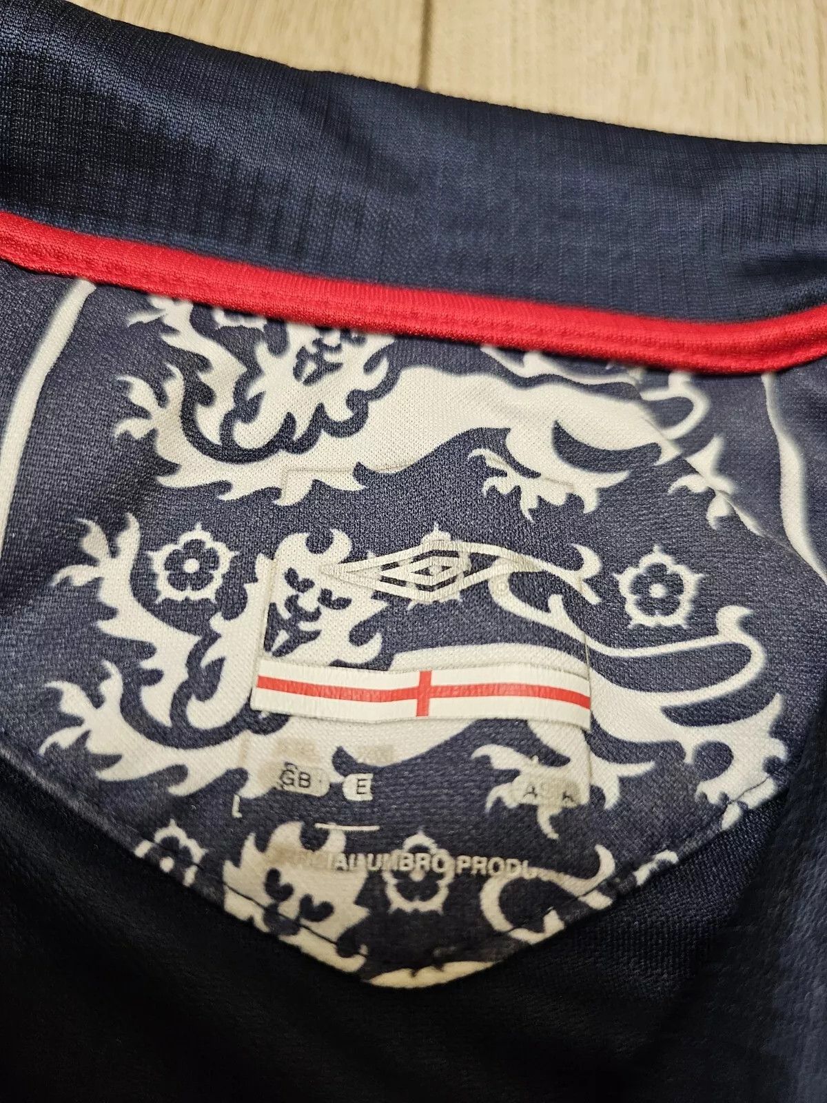 Umbro × Vintage ENGLAND 2002 2004 TRAINING FOOTBALL SHIRT SOCCER JERSEY Size US XXL / EU 58 / 5 - 8 Thumbnail