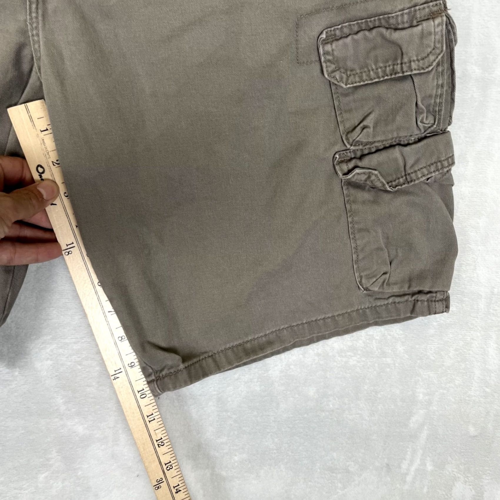 Wrangler Wrangler Shorts Mens 36 Khaki Brown Cargo Stretch 10 Inseam Utility Casual Belt Pockets Army Outdoor Front Flat Regular Cotton Spandex Bagged Brown Size US 36 / EU 52 - 2 Thumbnail