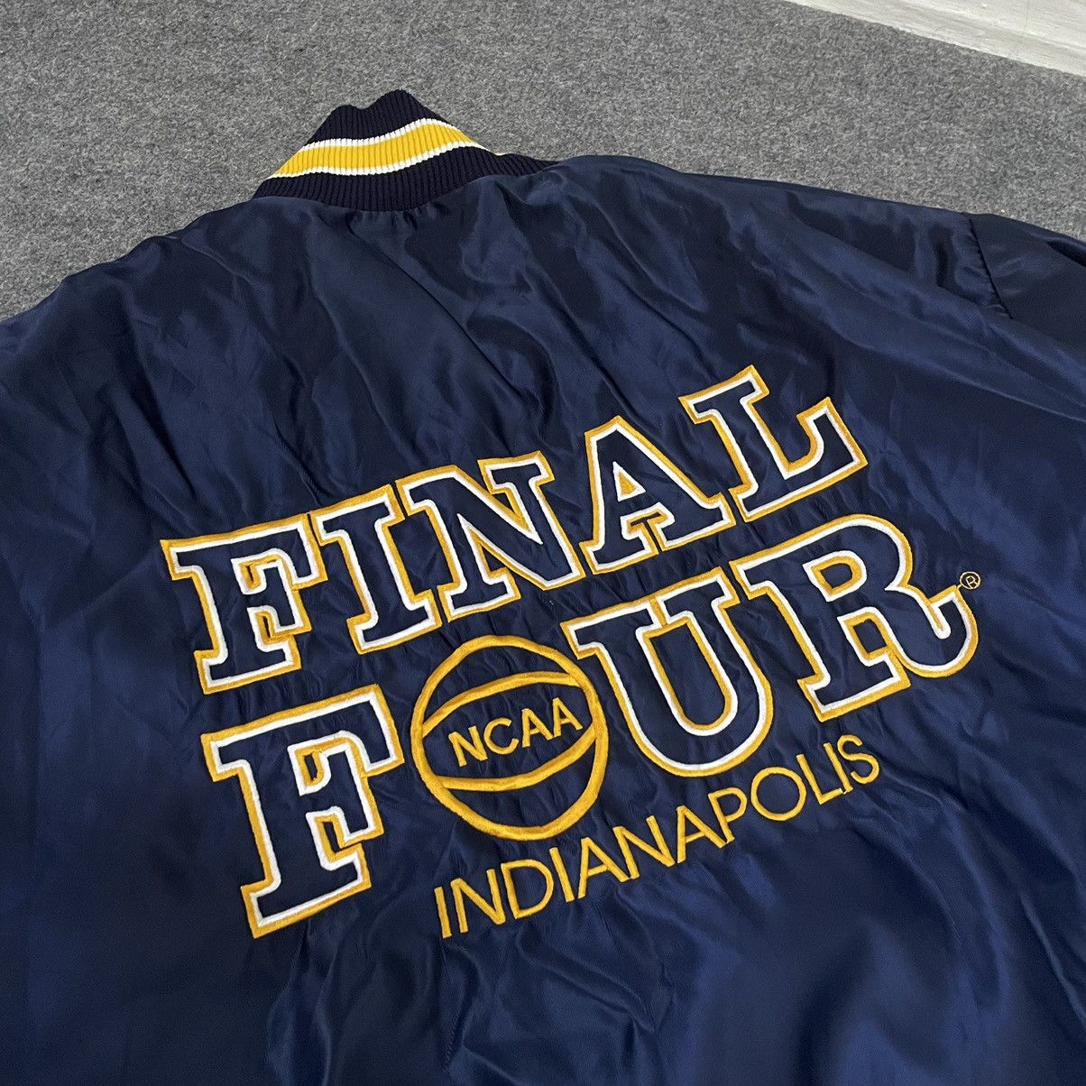 NBA × NCAA × Vintage Vtg 1991 Final Four NCAA Indianapolis Nylon Varsity Jacket Size US L / EU 52-54 / 3 - 2 Thumbnail