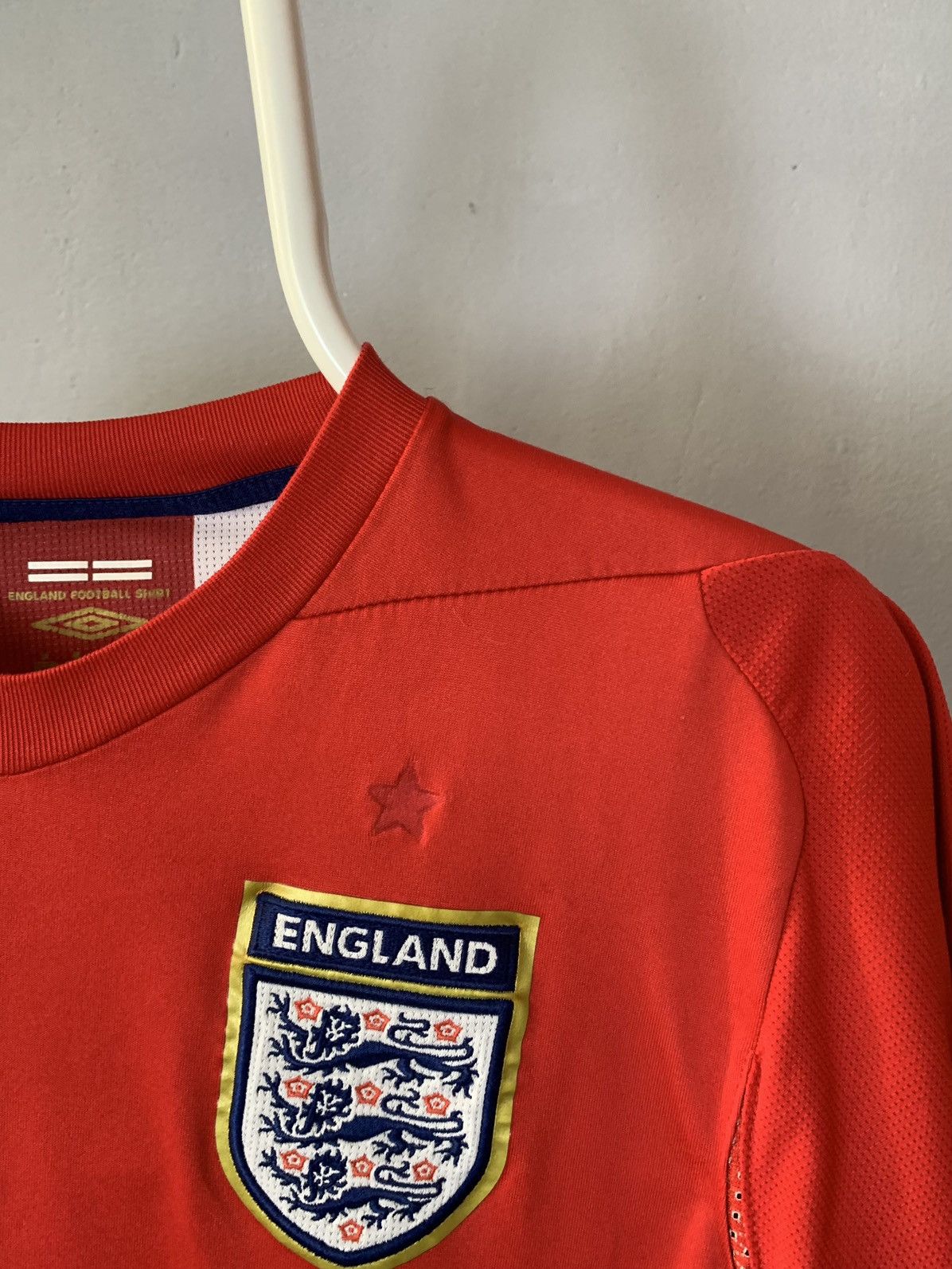Umbro ENGLAND UMBRO 2006 WORLD CUP Soccer Jersey #7 Beckham Size US M / EU 48-50 / 2 - 2 Thumbnail
