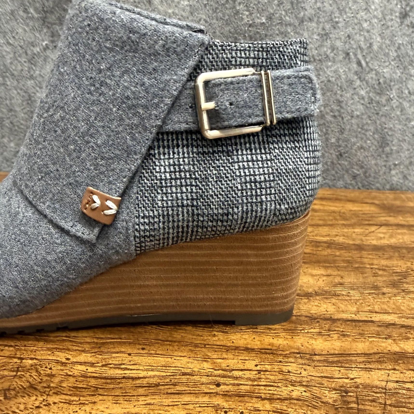 Vintage Dr. Scholl's Ankle Booties 7.5 Gray Plaid Wedge Buckle Comfort Office Casual Womens Bootie Size US 8 / IT 38 - 2 Thumbnail
