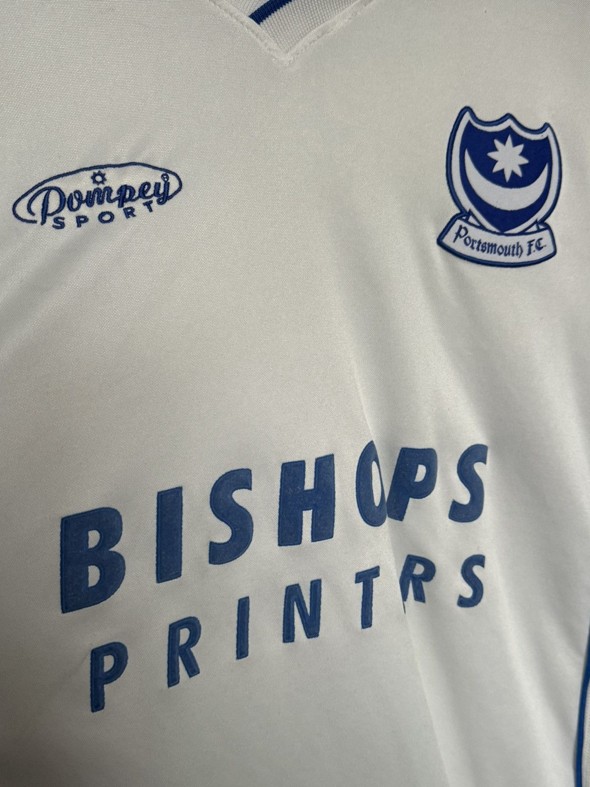 Other Portsmouth 00/02 Away Football Jersey Size US L / EU 52-54 / 3 - 3 Thumbnail