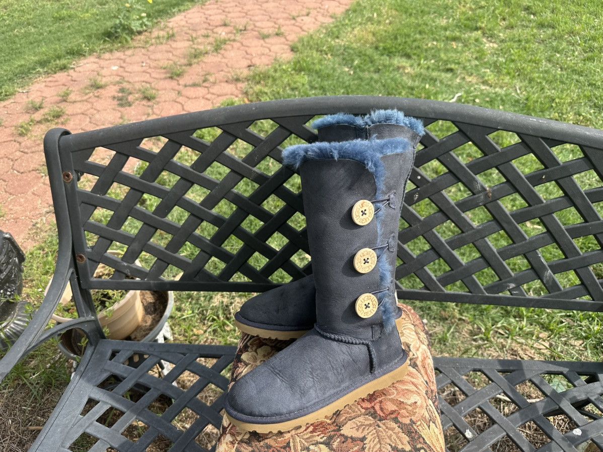 Ugg UGG Australia Bailey Button Triplet Tall Boots Size US 5 / IT 35 - 3 Thumbnail