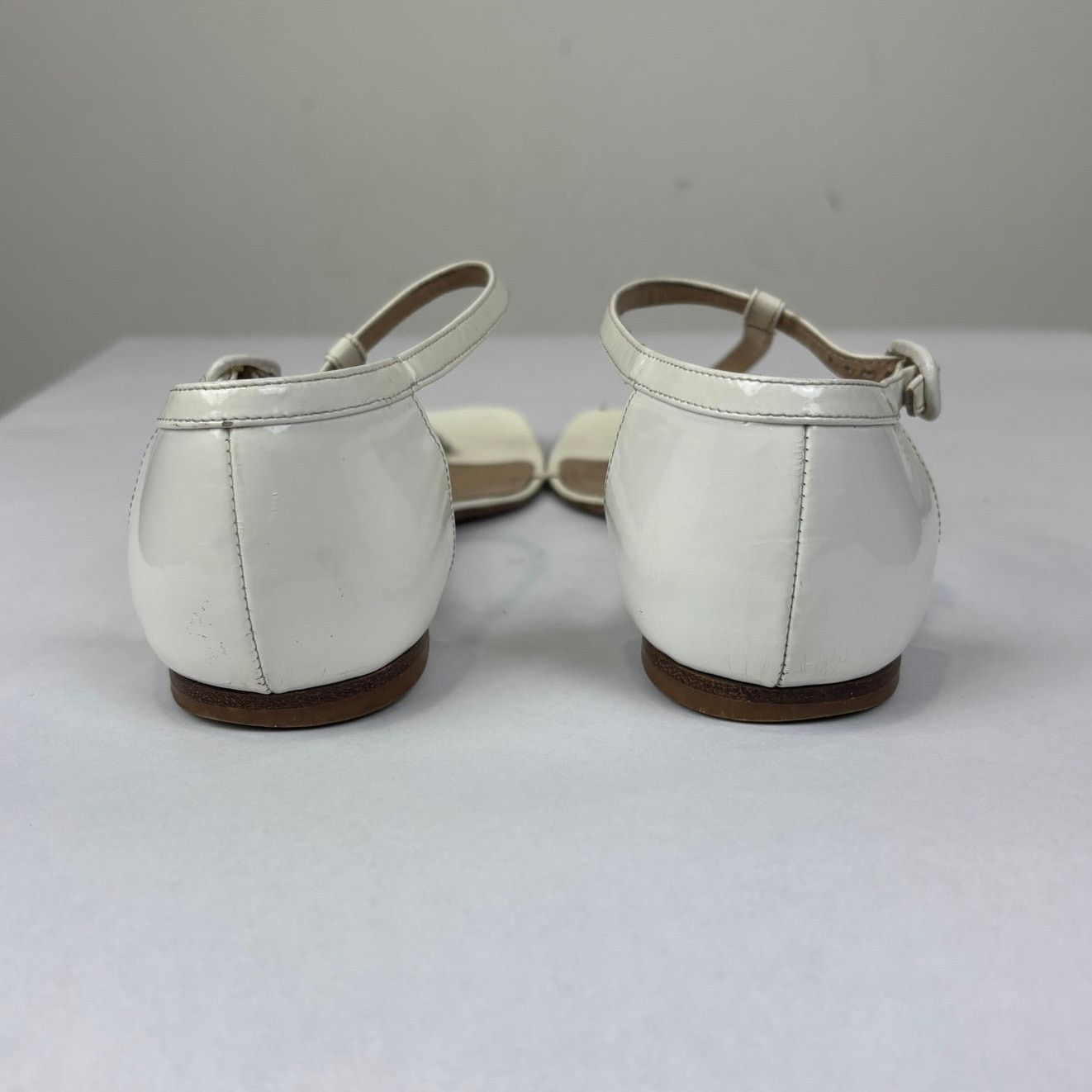 Manolo Blahnik Manolo Blahnik Thong Strapback Sandals Women's 36.5 / US 6.5 Size US 6.5 / IT 36.5 - 4 Thumbnail