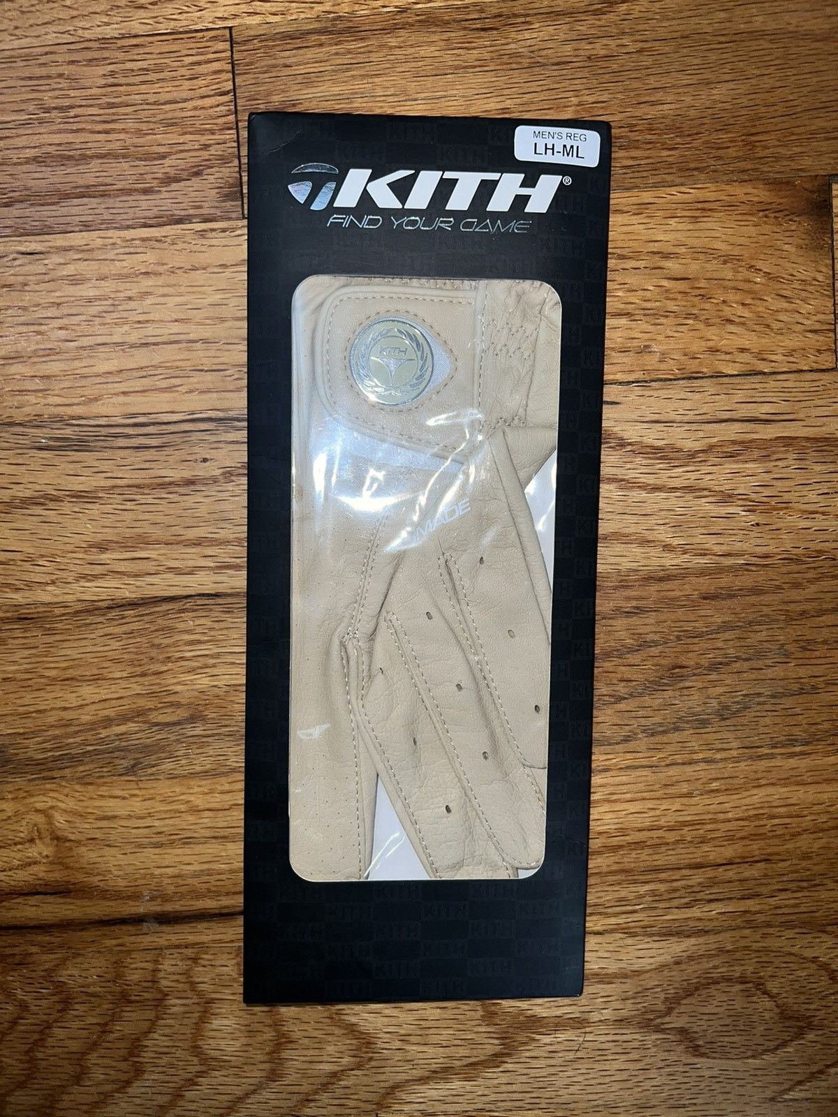 Kith × TaylorMade Kith Taylormade Golf Glove M/L Size ONE SIZE - 1 Preview
