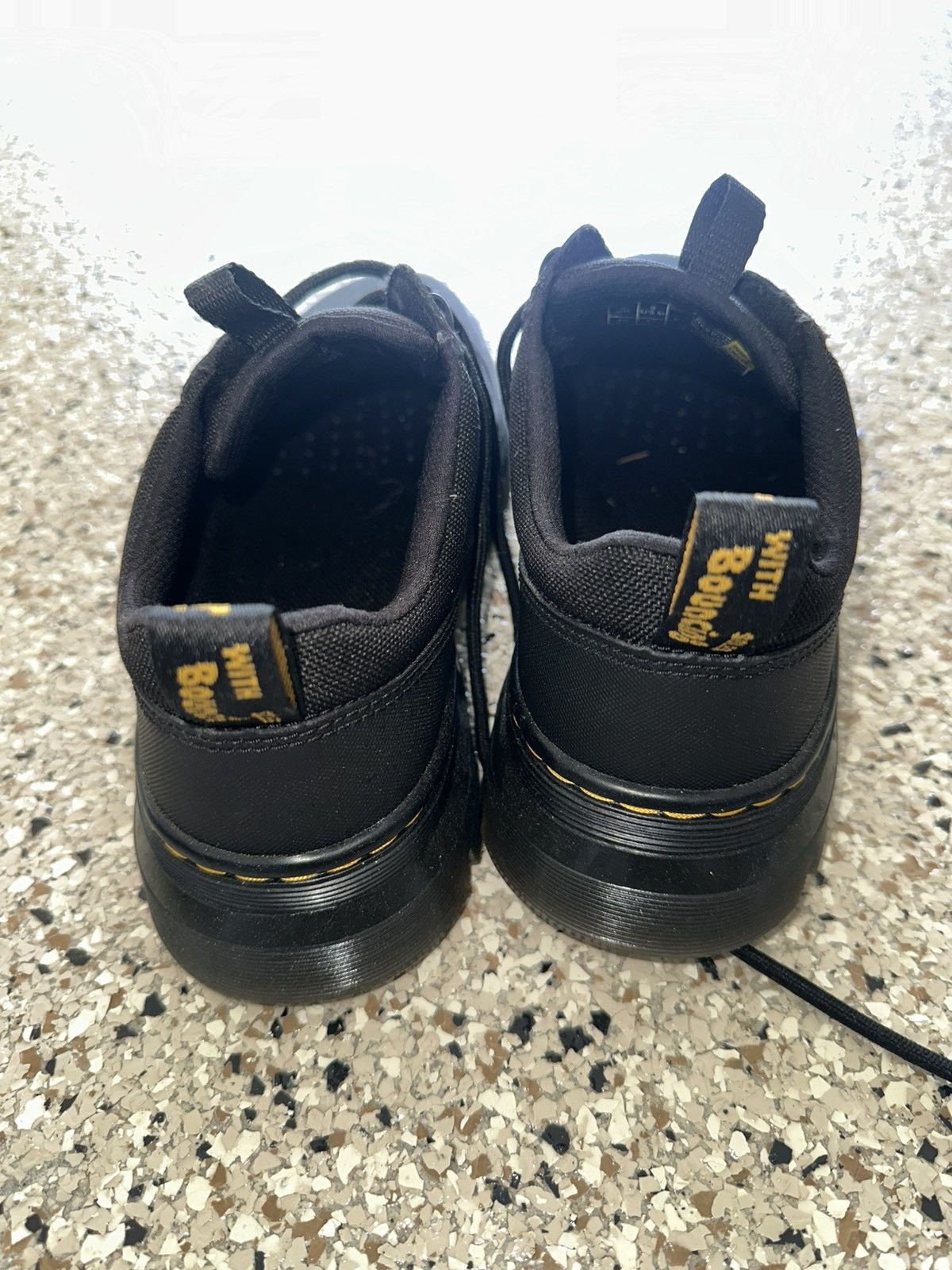 Dr. Martens Dr. Martins Low-top Size US 9 / EU 42 - 7 Thumbnail