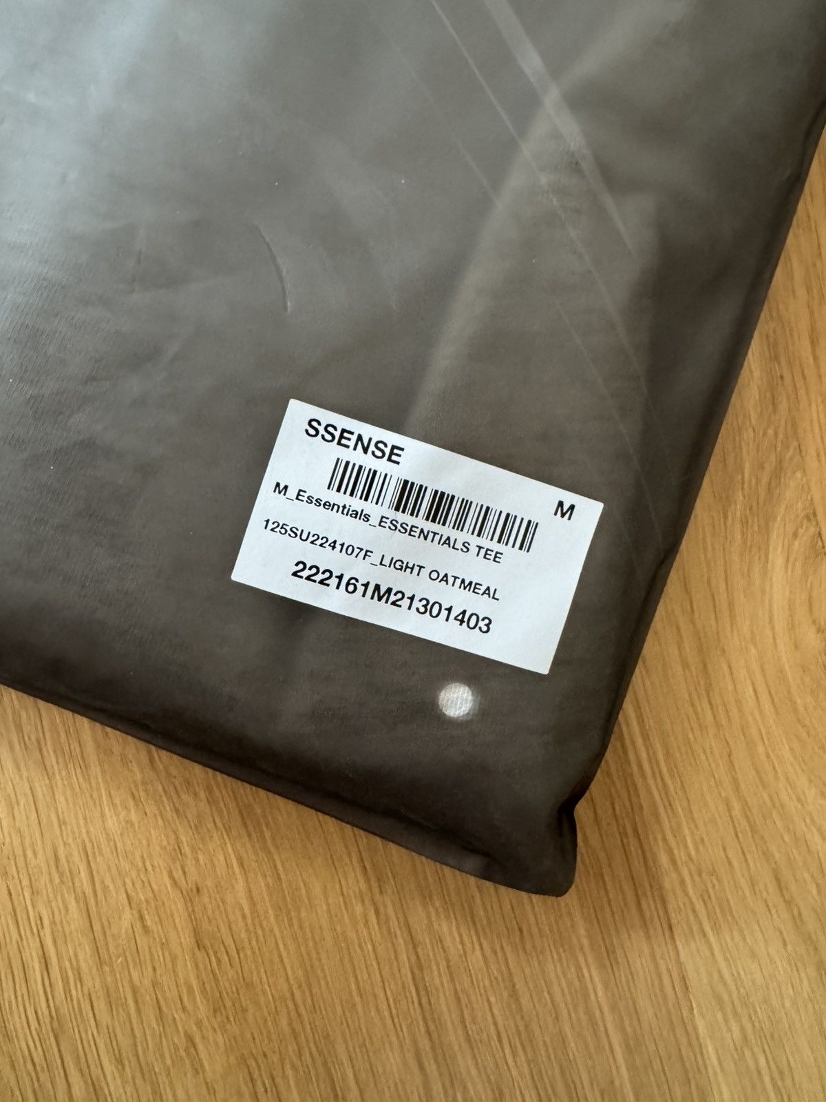 Fear of God Fear of God Essentials LIGHT OATMEAL Tee Size M BNWT Size US M / EU 48-50 / 2 - 9 Thumbnail