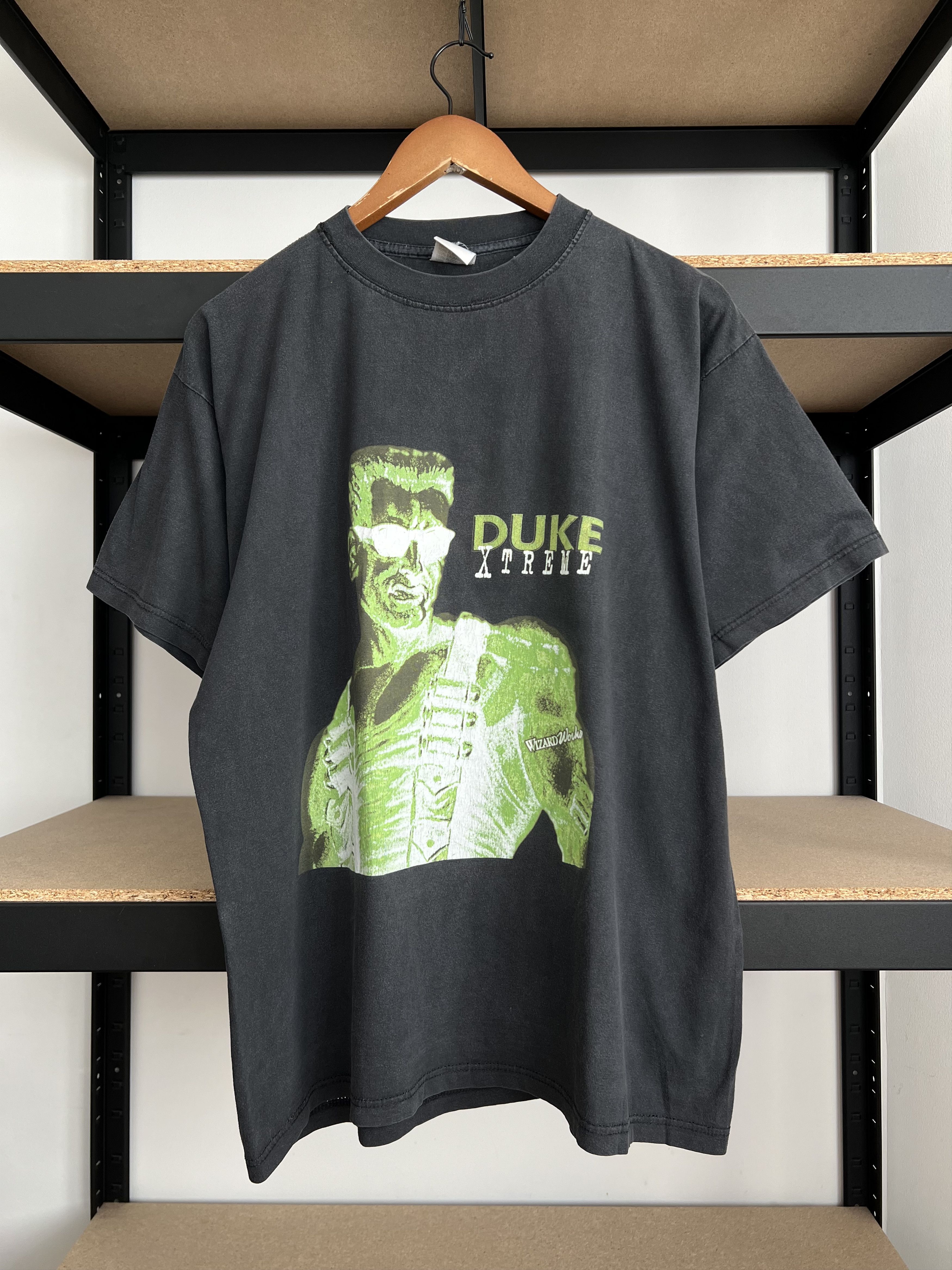 The Game Vintage 90s Duke Xtreme Duke Nukem Wizard Works Game T-shirt Size US XL / EU 56 / 4 - 3 Thumbnail